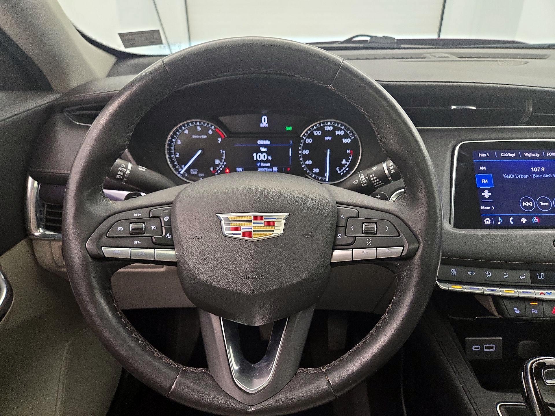 Thumbnail: 2023 Cadillac XT4 - 10