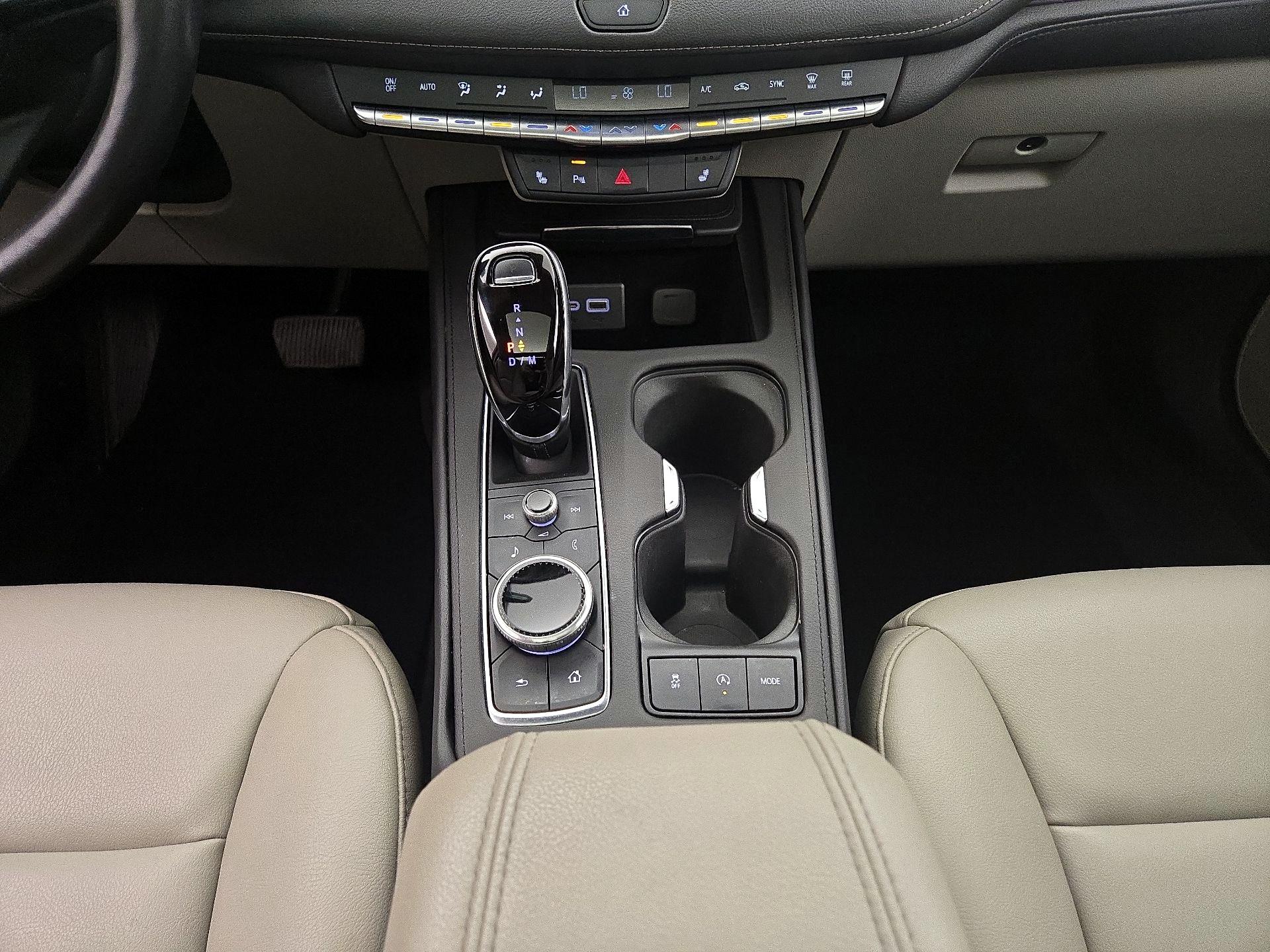 Thumbnail: 2023 Cadillac XT4 - 17
