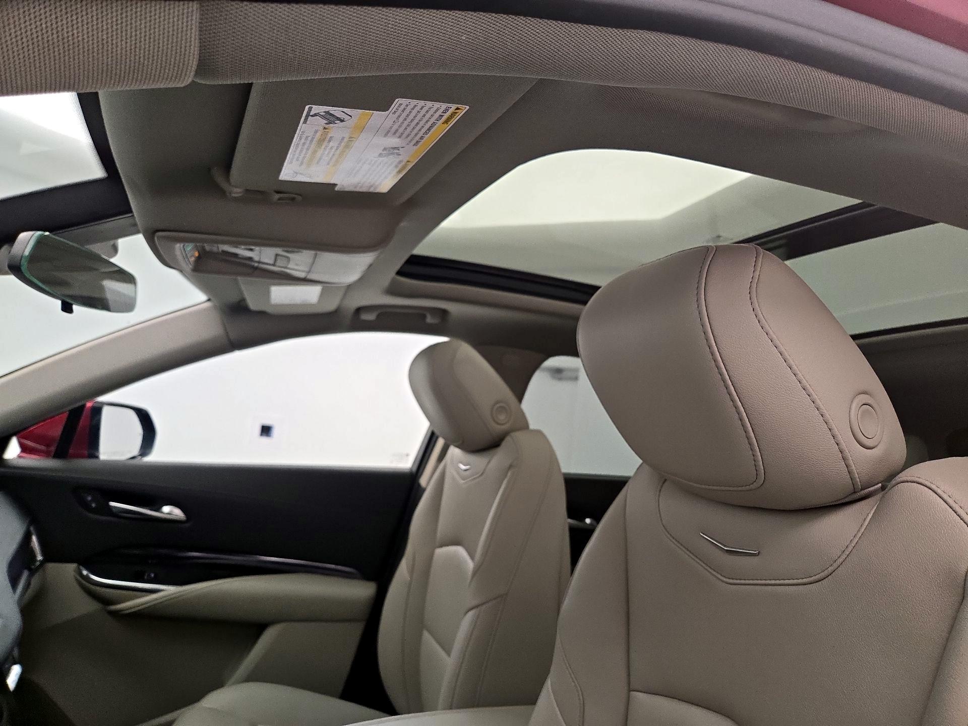 Thumbnail: 2023 Cadillac XT4 - 19
