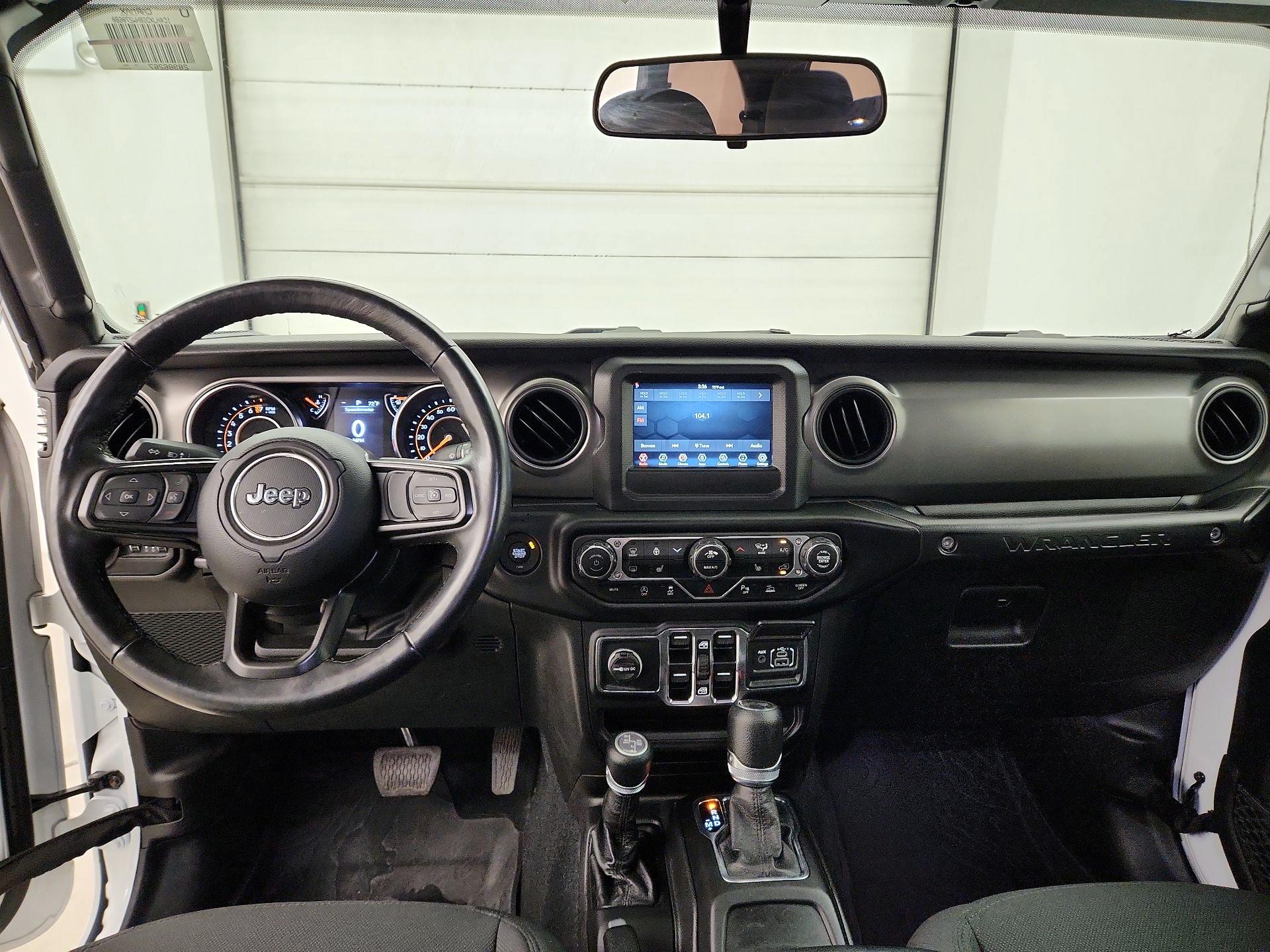 Thumbnail: 2022 Jeep Wrangler - 9