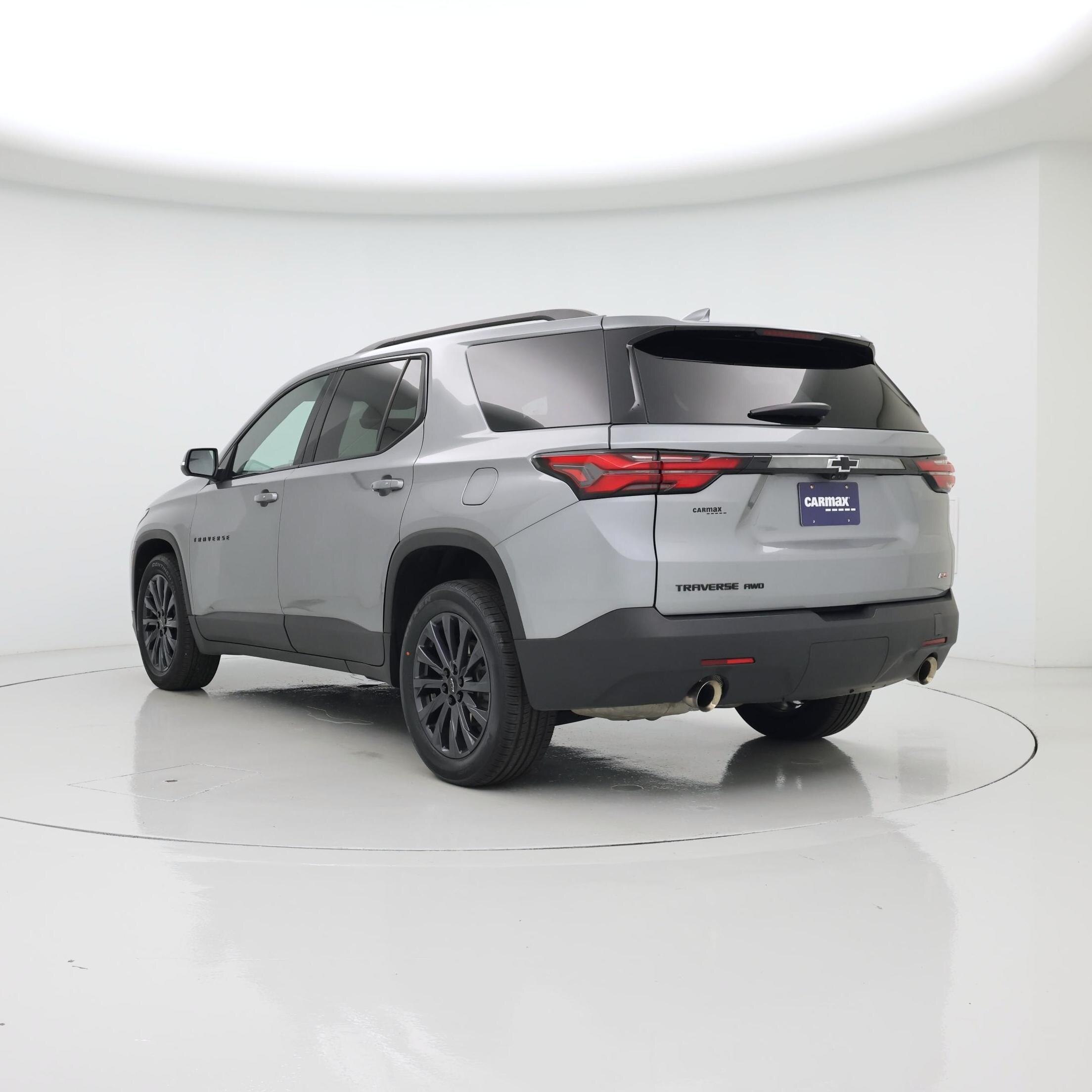 Thumbnail: 2023 Chevrolet Traverse - 2