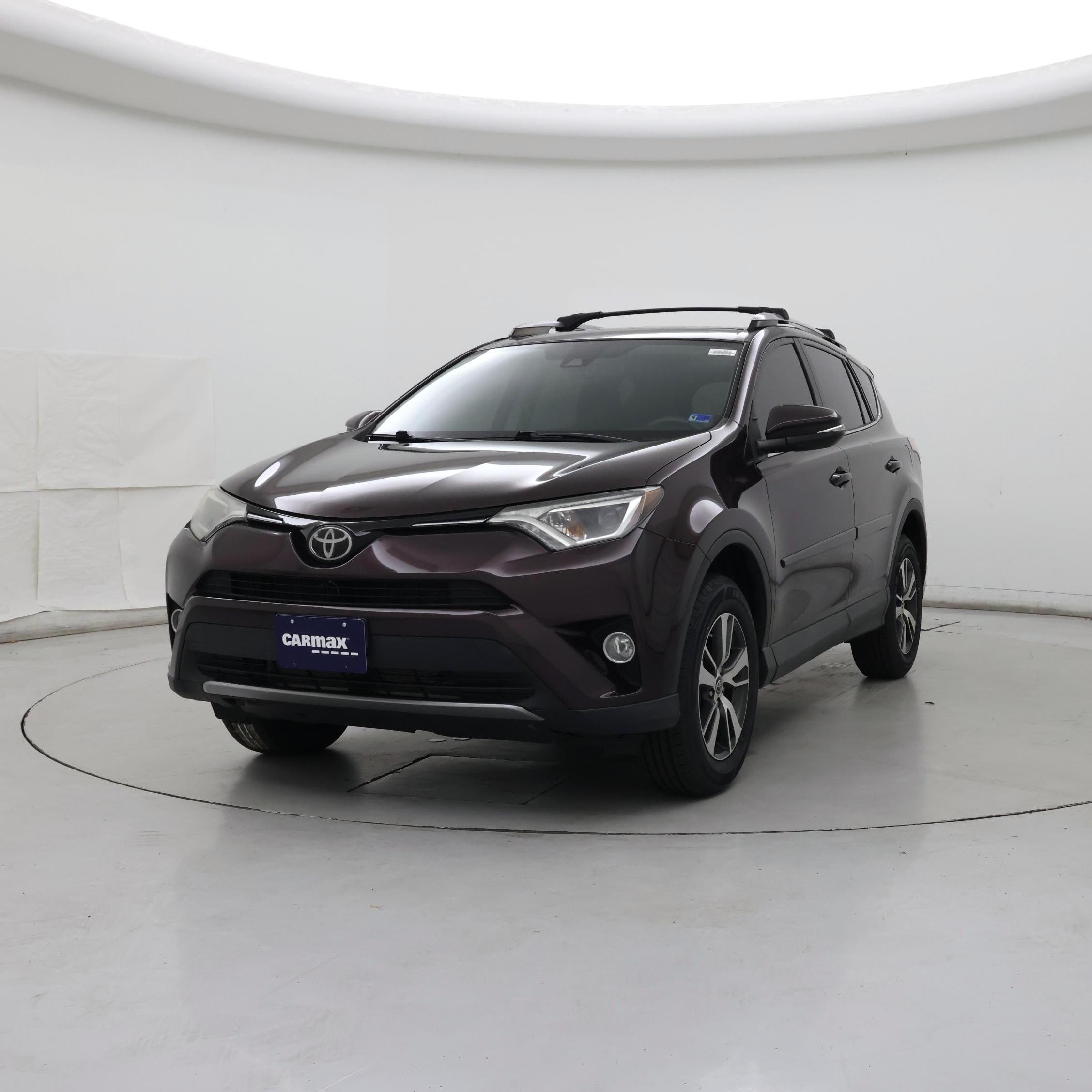 Thumbnail: 2018 Toyota RAV4 - 4