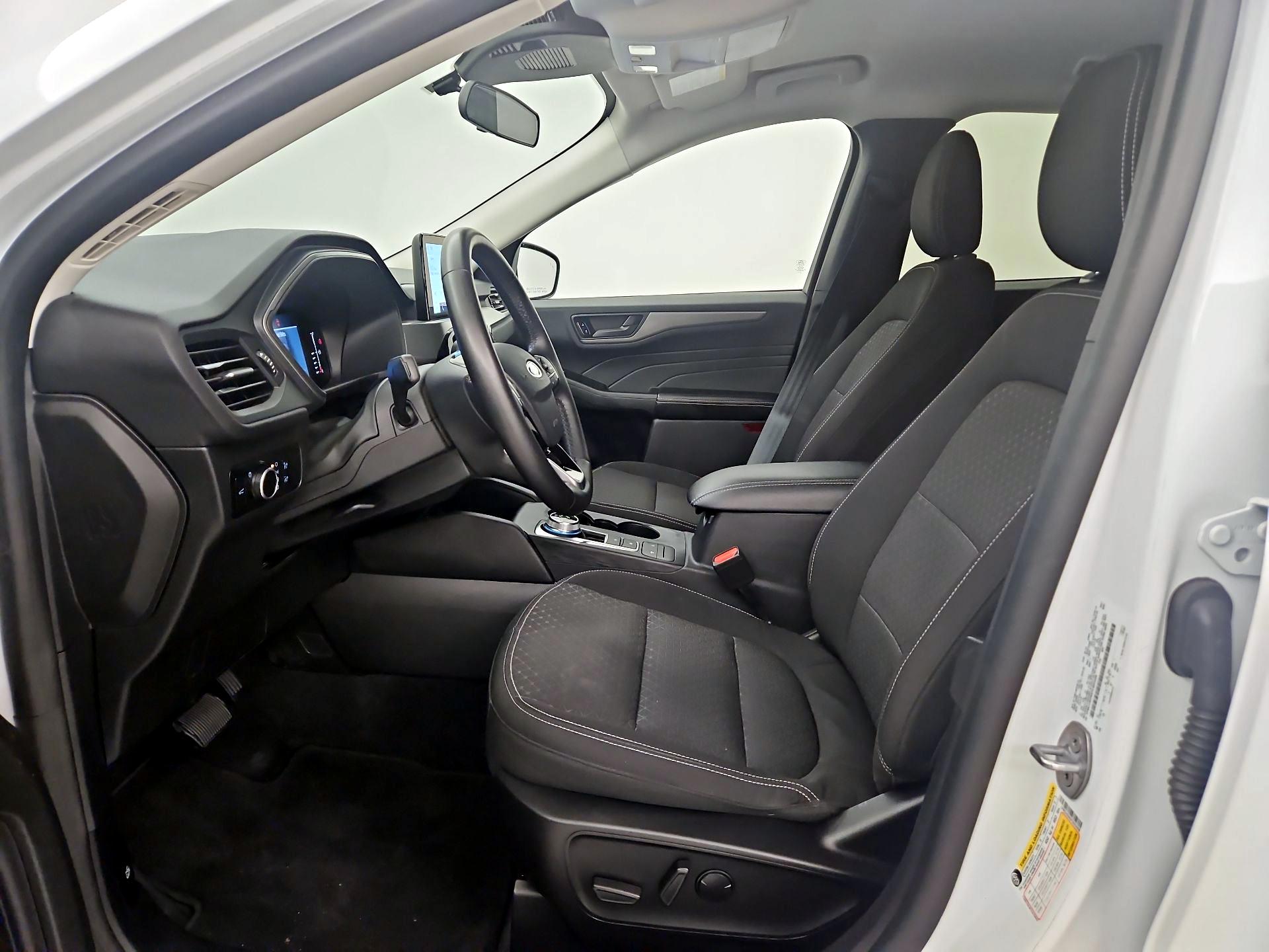 Thumbnail: 2023 Ford Escape - 11