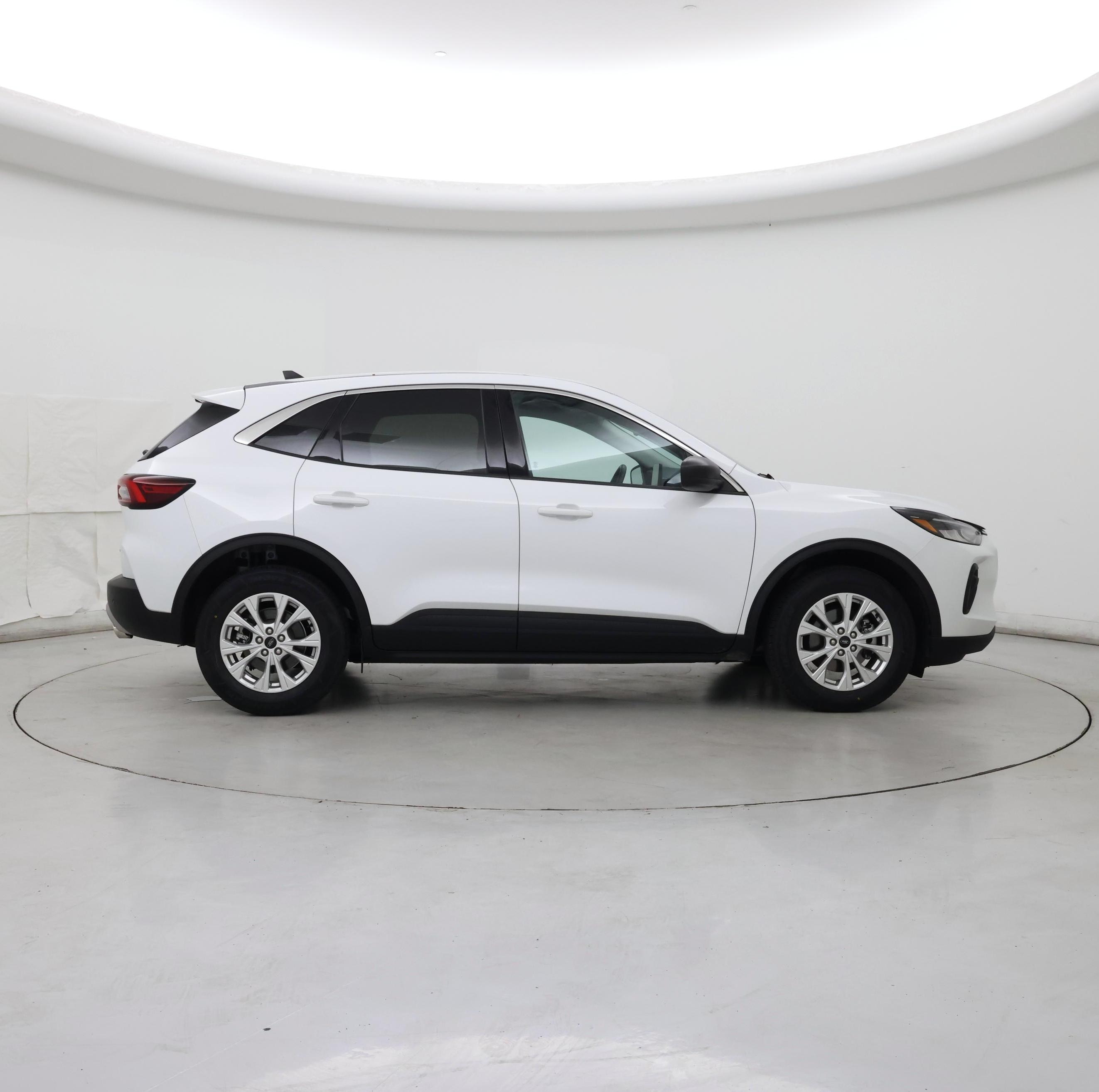 Thumbnail: 2023 Ford Escape - 7