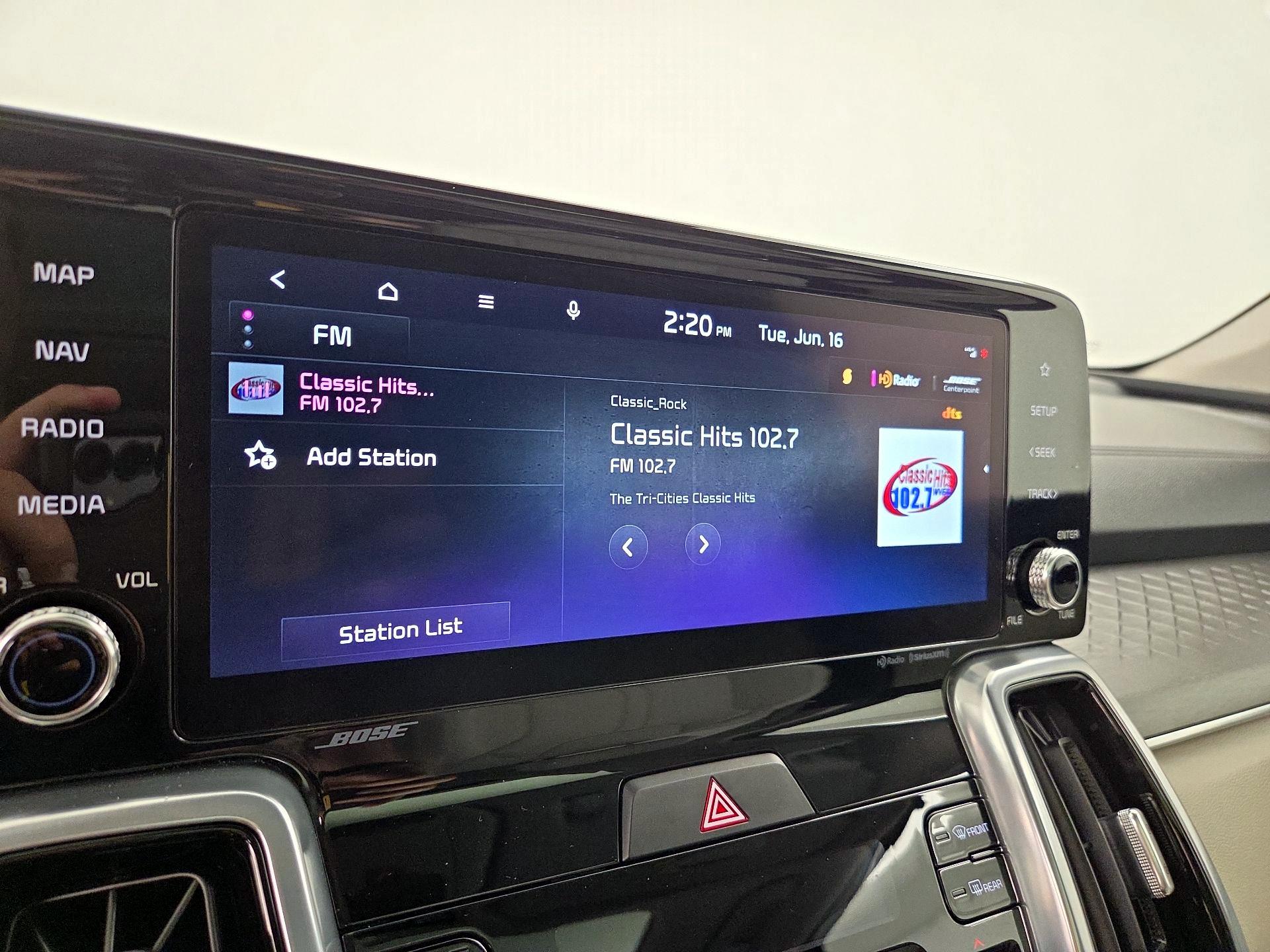 Thumbnail: 2023 Kia Sorento - 16