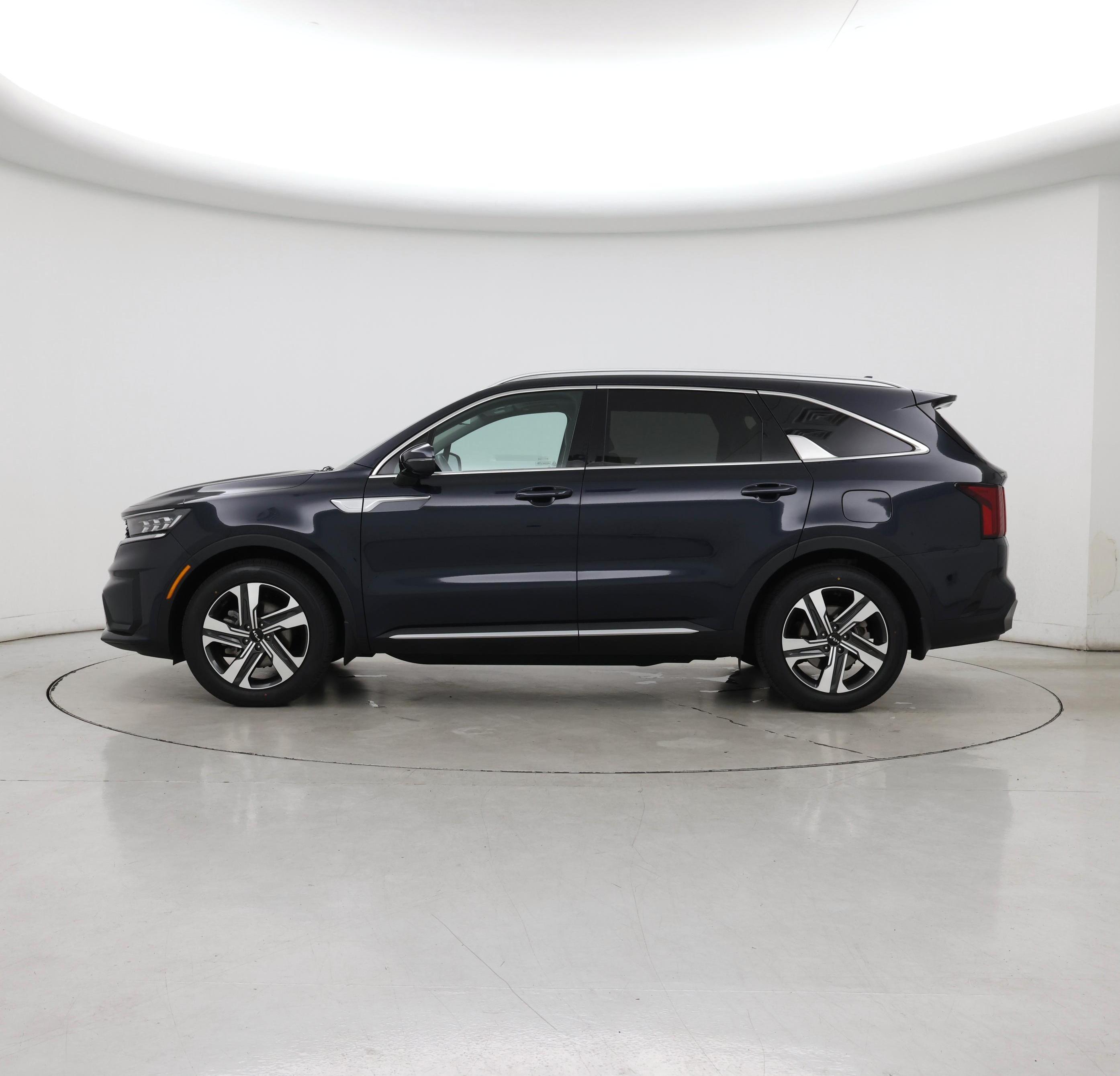 Thumbnail: 2023 Kia Sorento - 3