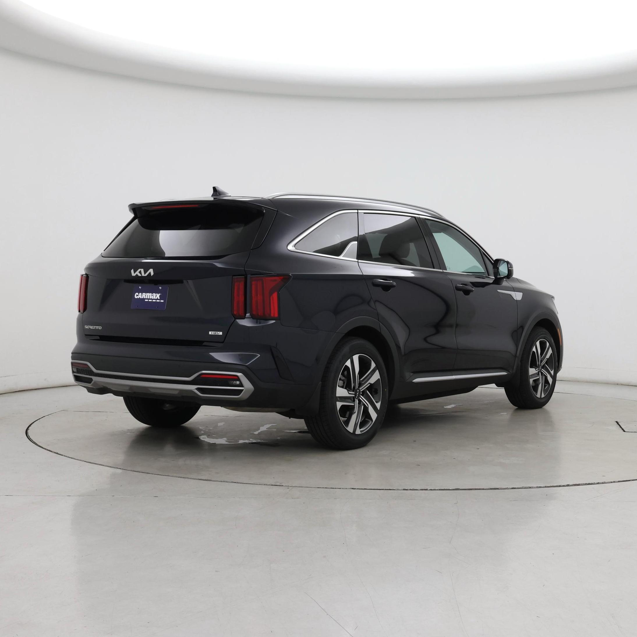 Thumbnail: 2023 Kia Sorento - 8