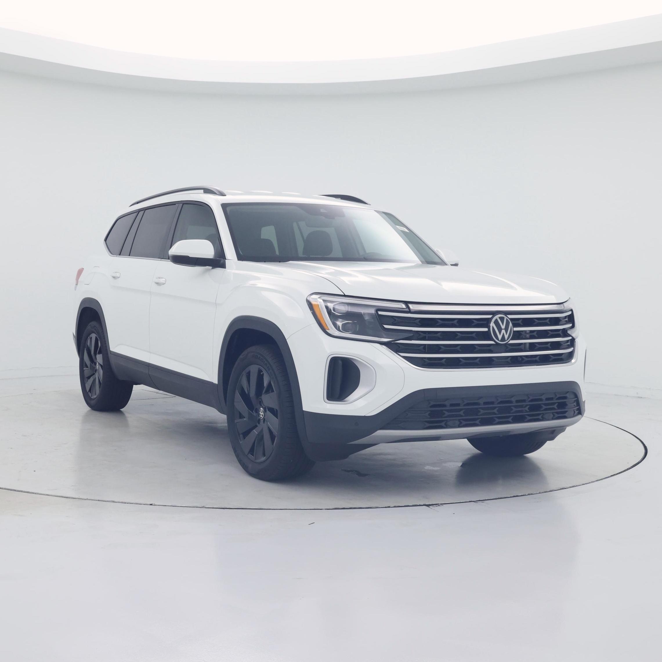 White 2025 Volkswagen Atlas SE 4Motion with Technology SUV / Crossover All-Wheel Drive Automatic