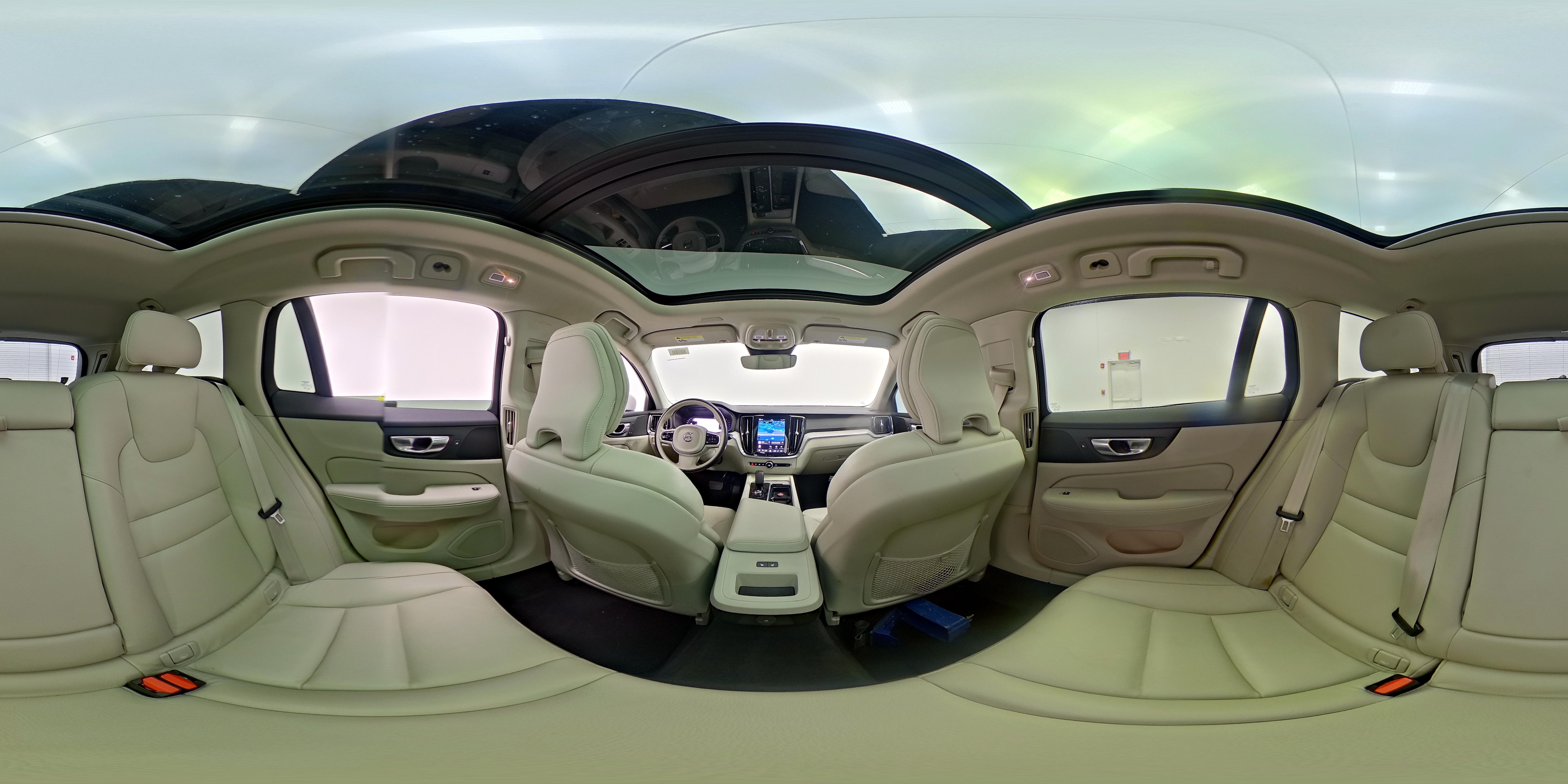 2025 Volvo V60 Cross Country Plus - Photo 27
