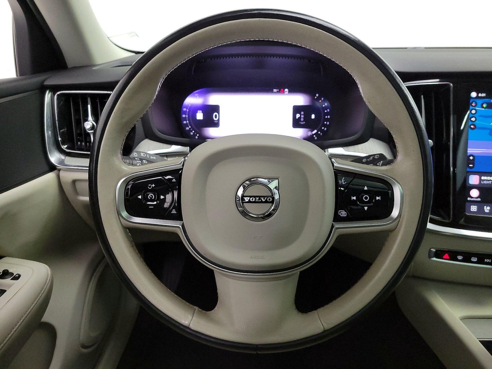 2025 Volvo V60 Cross Country Plus - Photo 11