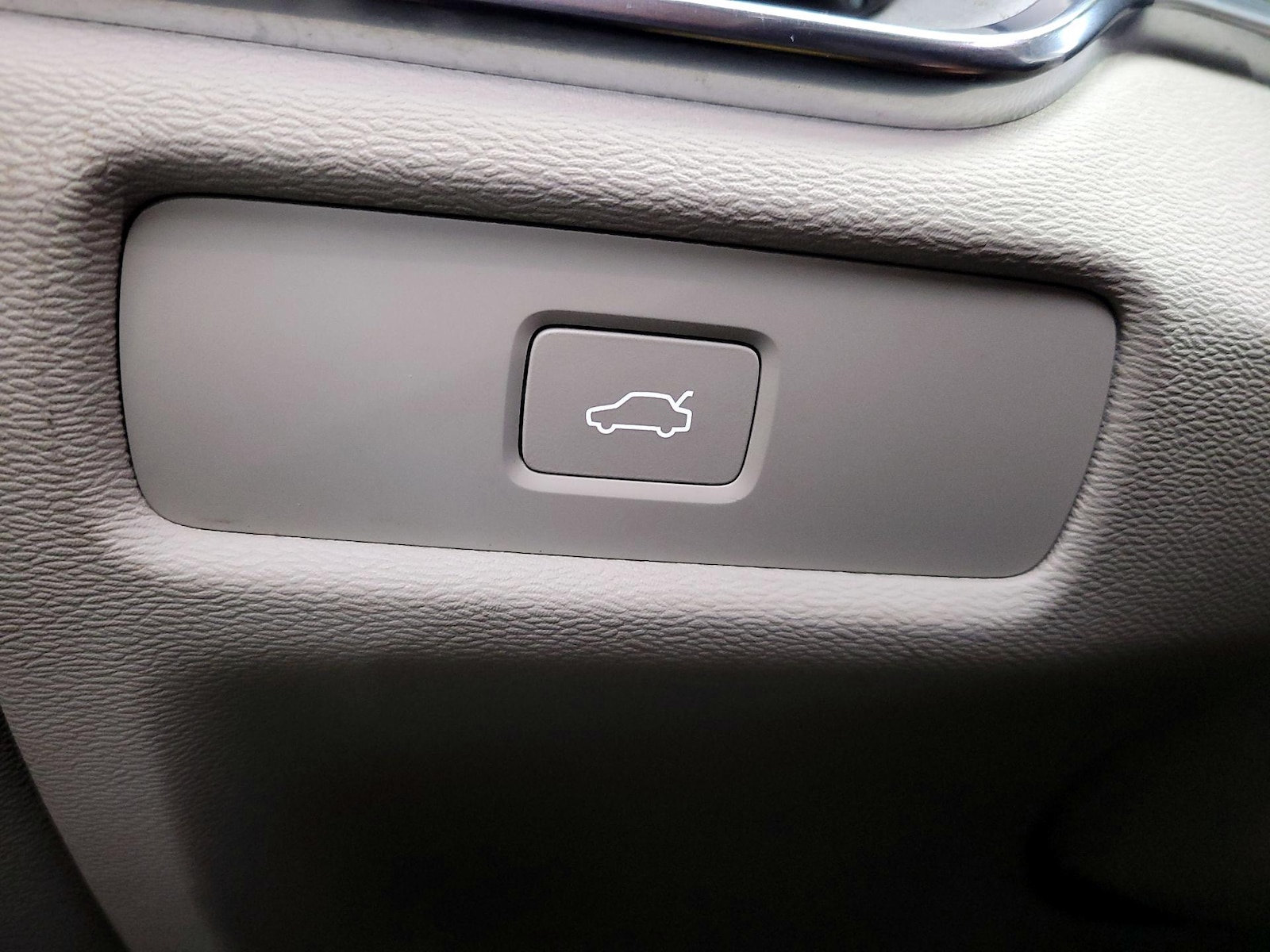 2025 Volvo V60 Cross Country Plus - Photo 14