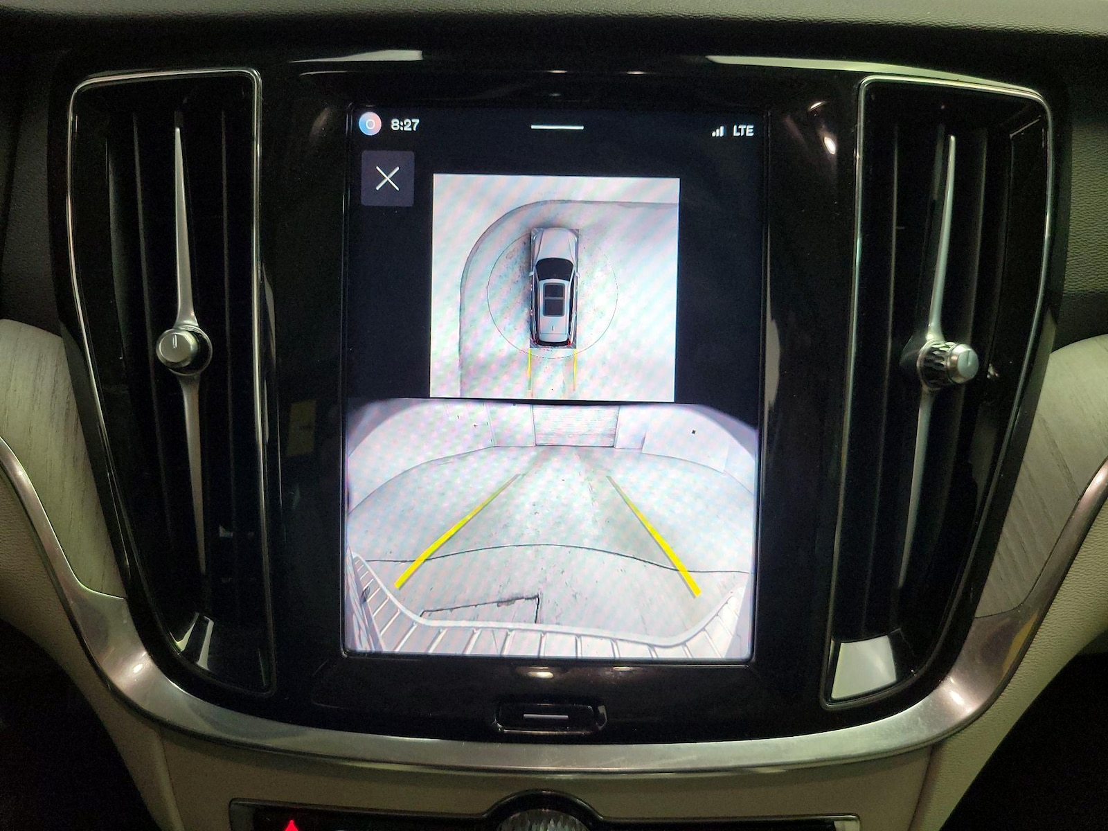 2025 Volvo V60 Cross Country Plus - Photo 16