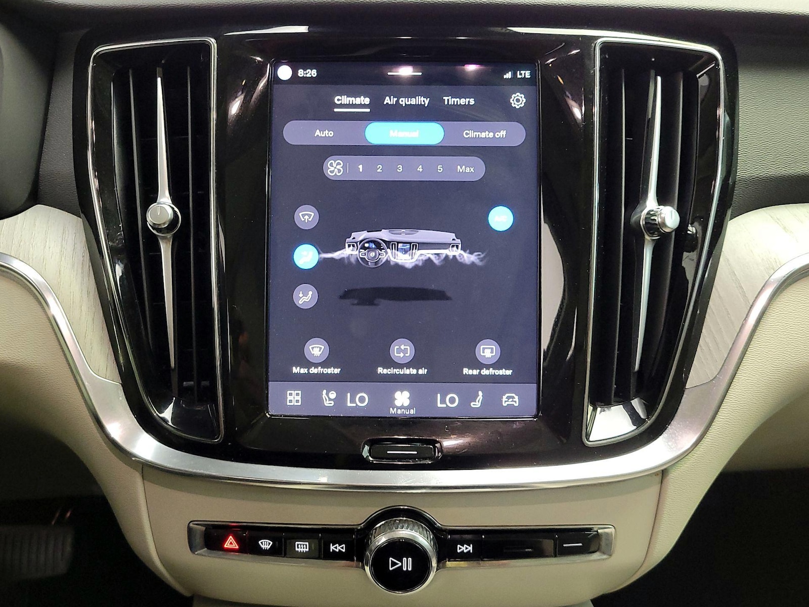 2025 Volvo V60 Cross Country Plus - Photo 18