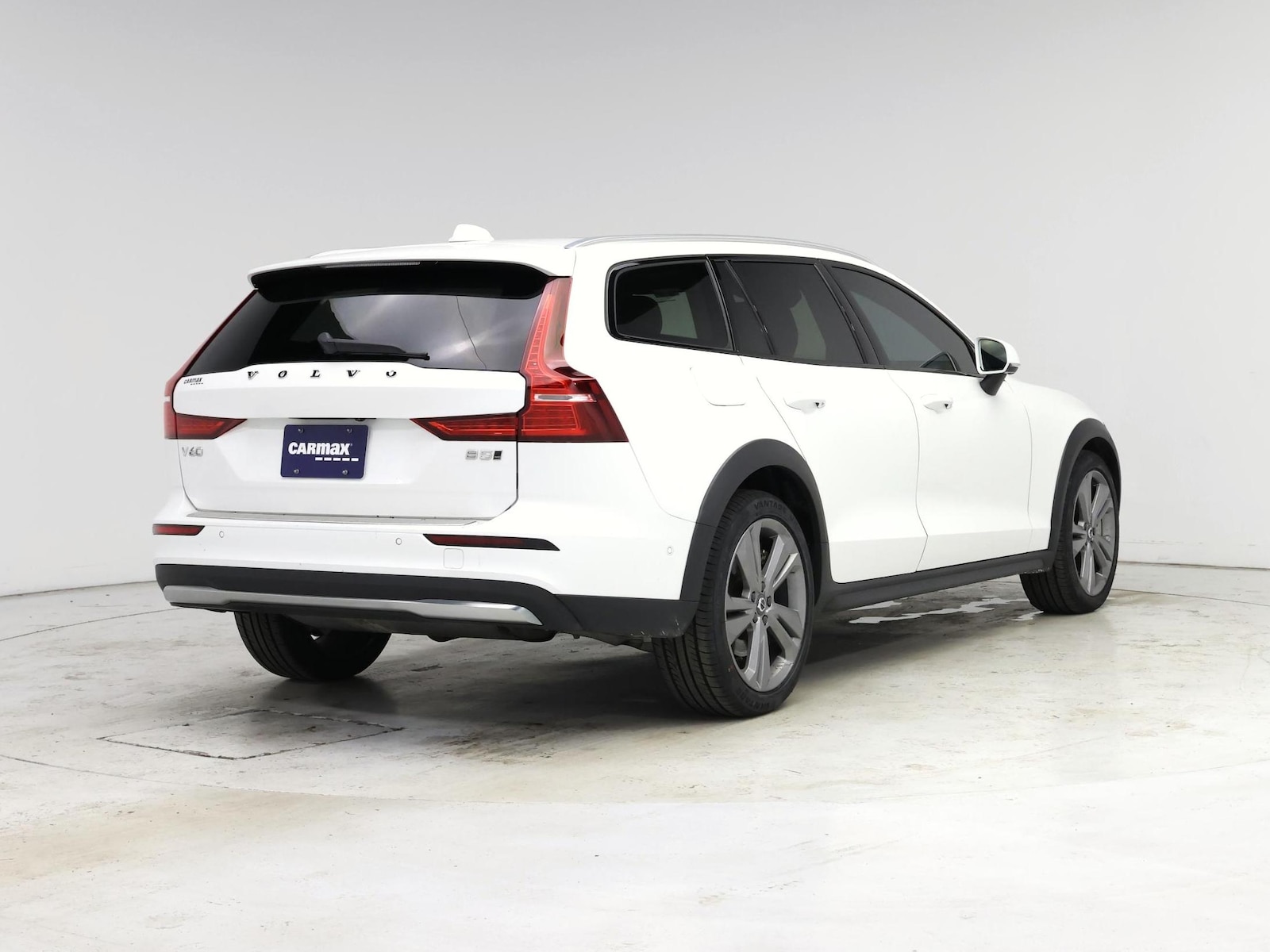 2025 Volvo V60 Cross Country Plus - Photo 9