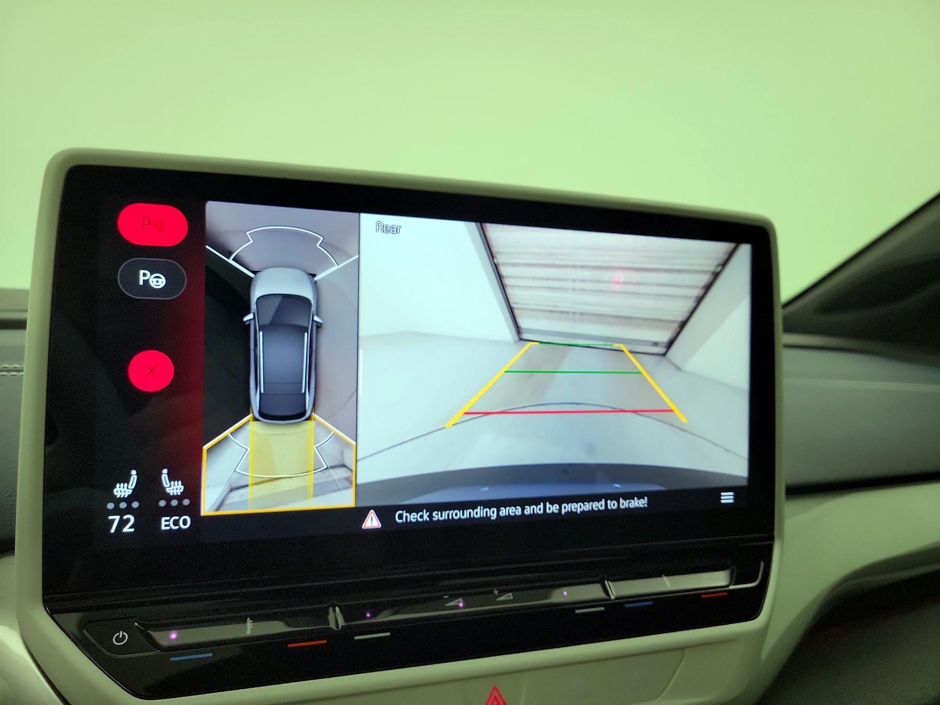 Thumbnail: 2023 Volkswagen ID.4 - 14