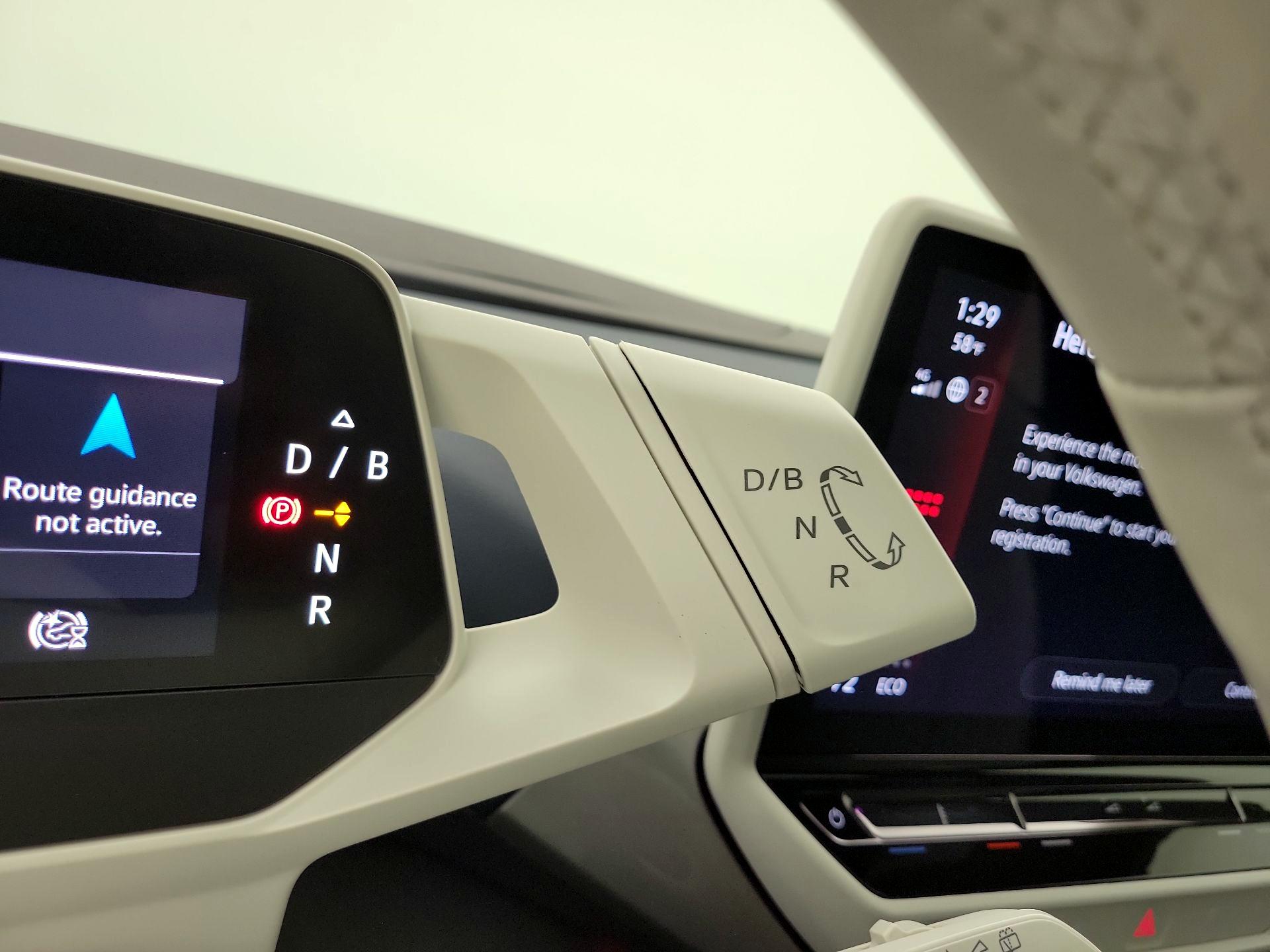 Thumbnail: 2023 Volkswagen ID.4 - 17