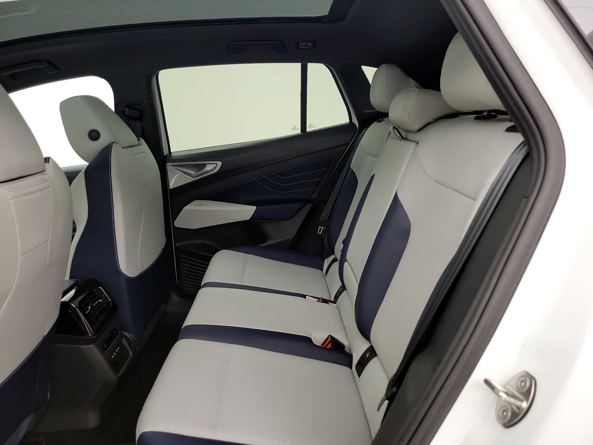 Thumbnail: 2023 Volkswagen ID.4 - 19