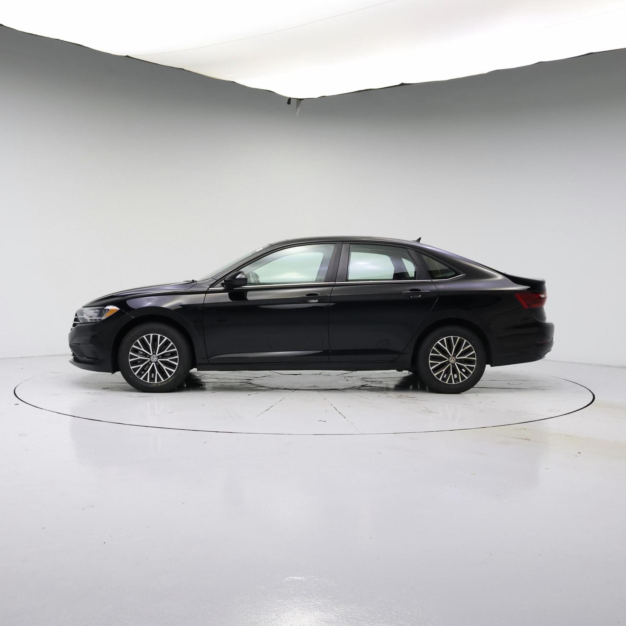 Thumbnail: 2021 Volkswagen Jetta - 3