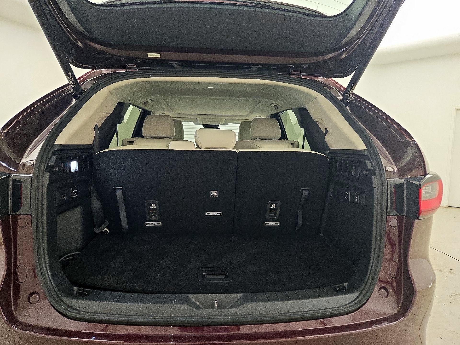 Thumbnail: 2024 Mazda CX-90 - 17