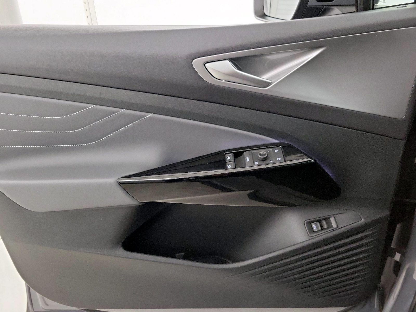 2023 Volkswagen ID.4 PRO S - Photo 13