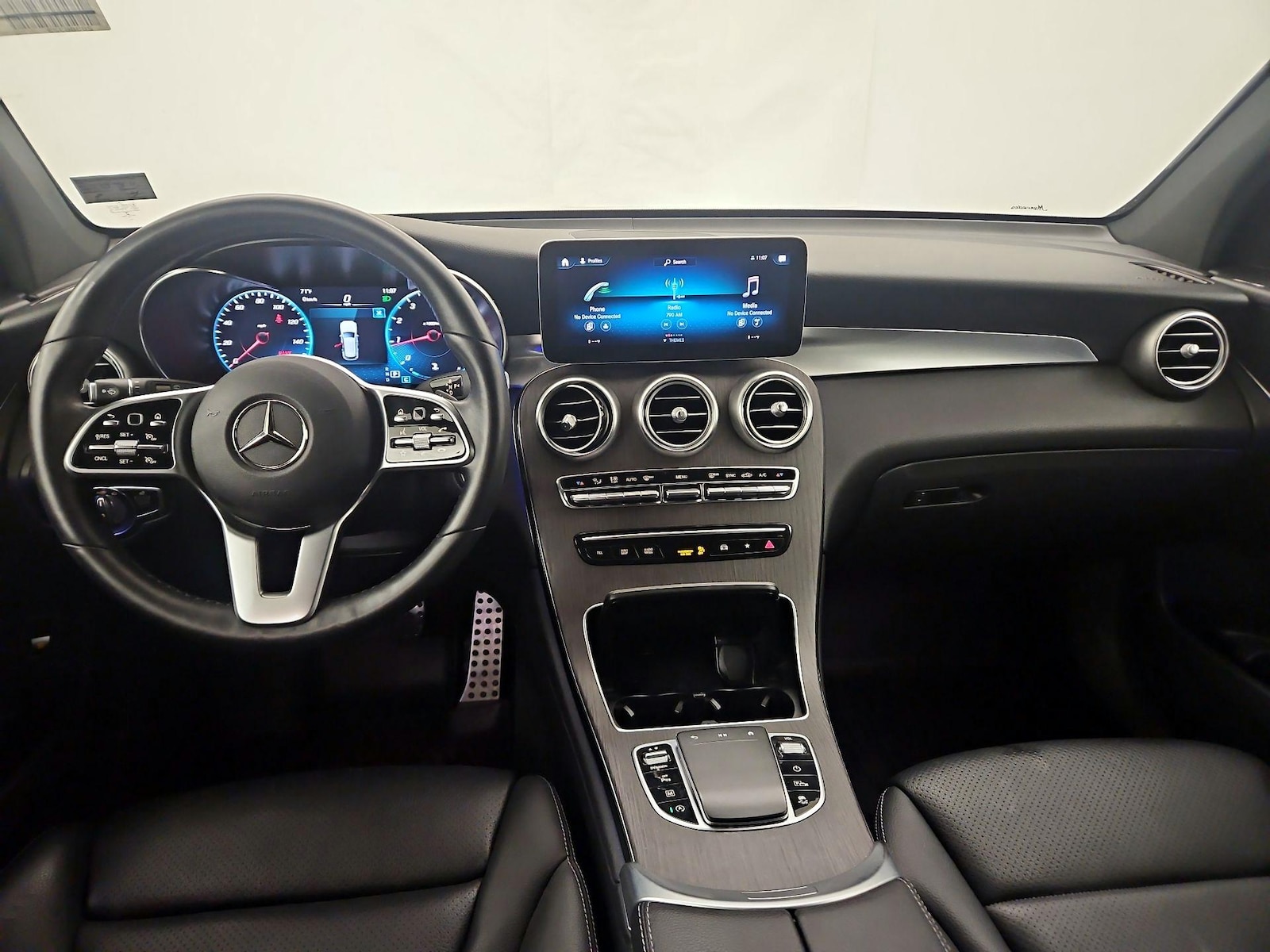 2022 Mercedes-Benz GLC GLC300 - Photo 10