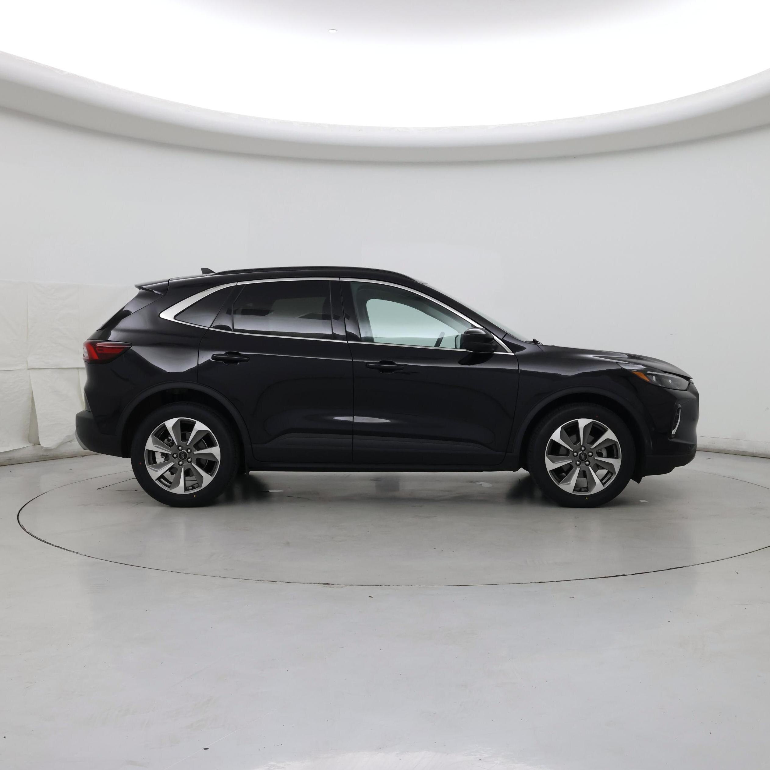 Thumbnail: 2023 Ford Escape - 7