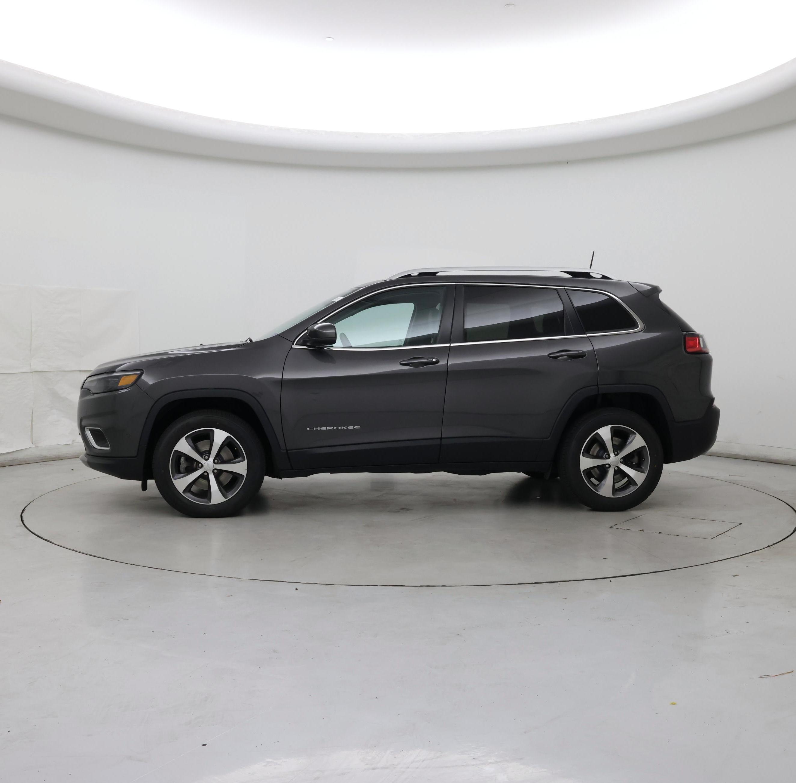 Thumbnail: 2021 Jeep Cherokee - 3