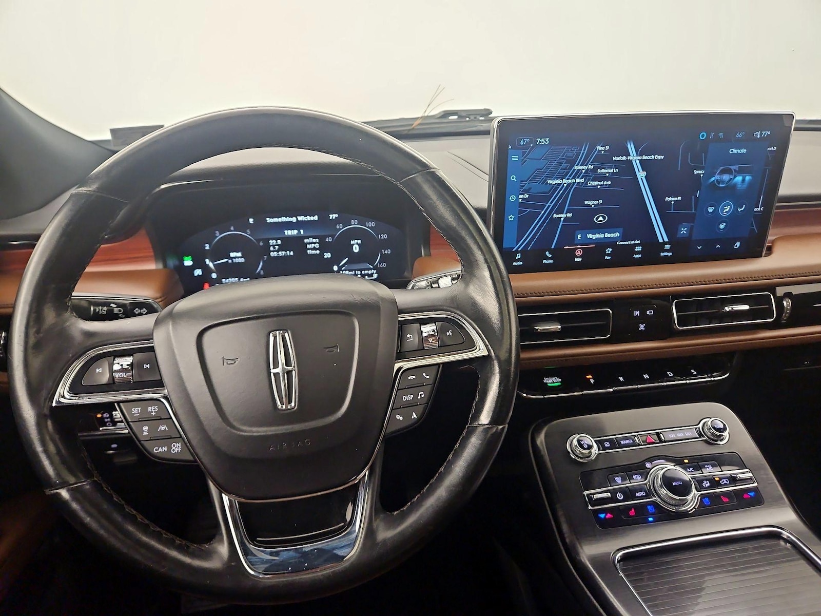 Apple CarPlay® & Android Auto™