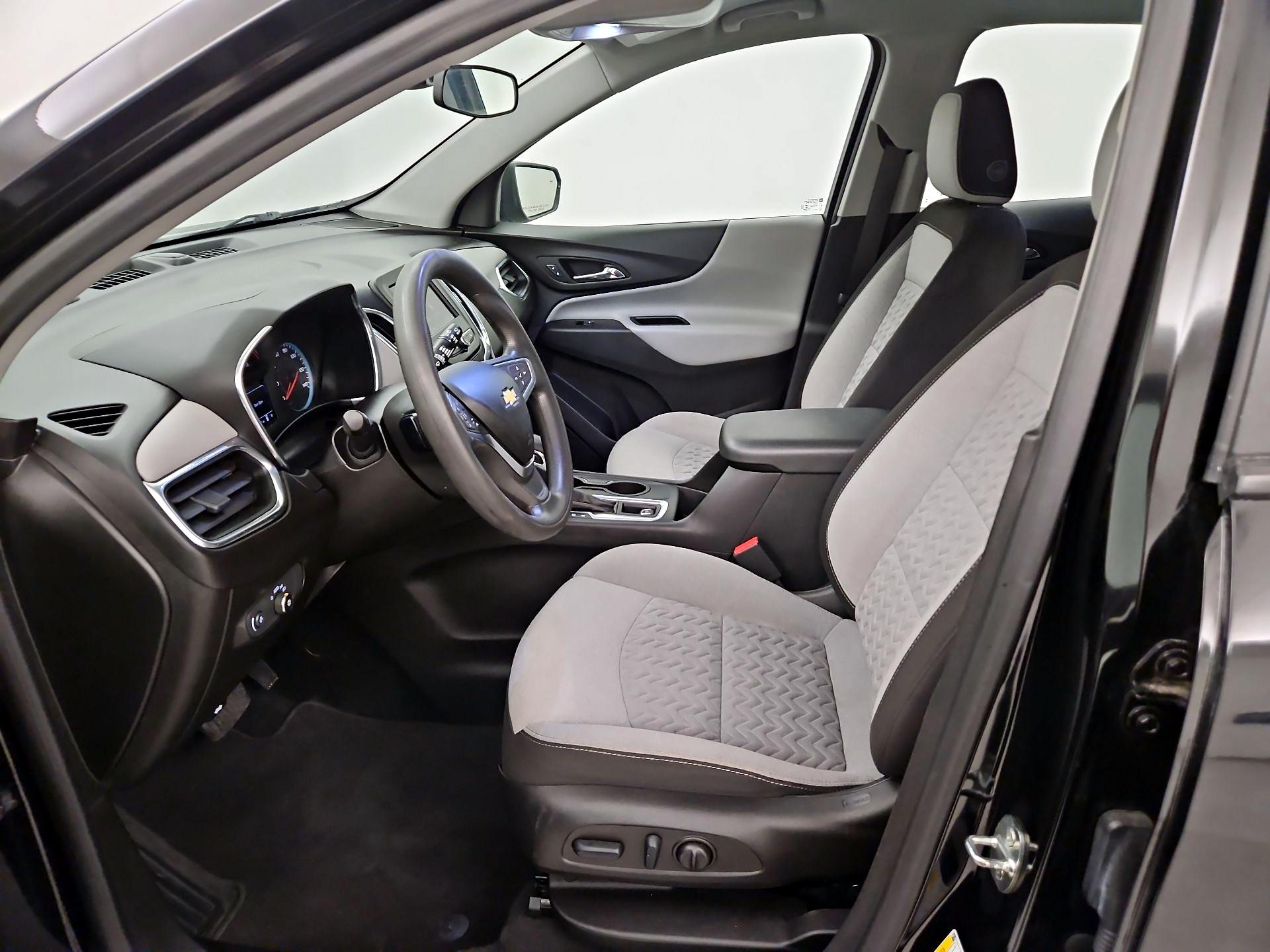 Thumbnail: 2022 Chevrolet Equinox - 11