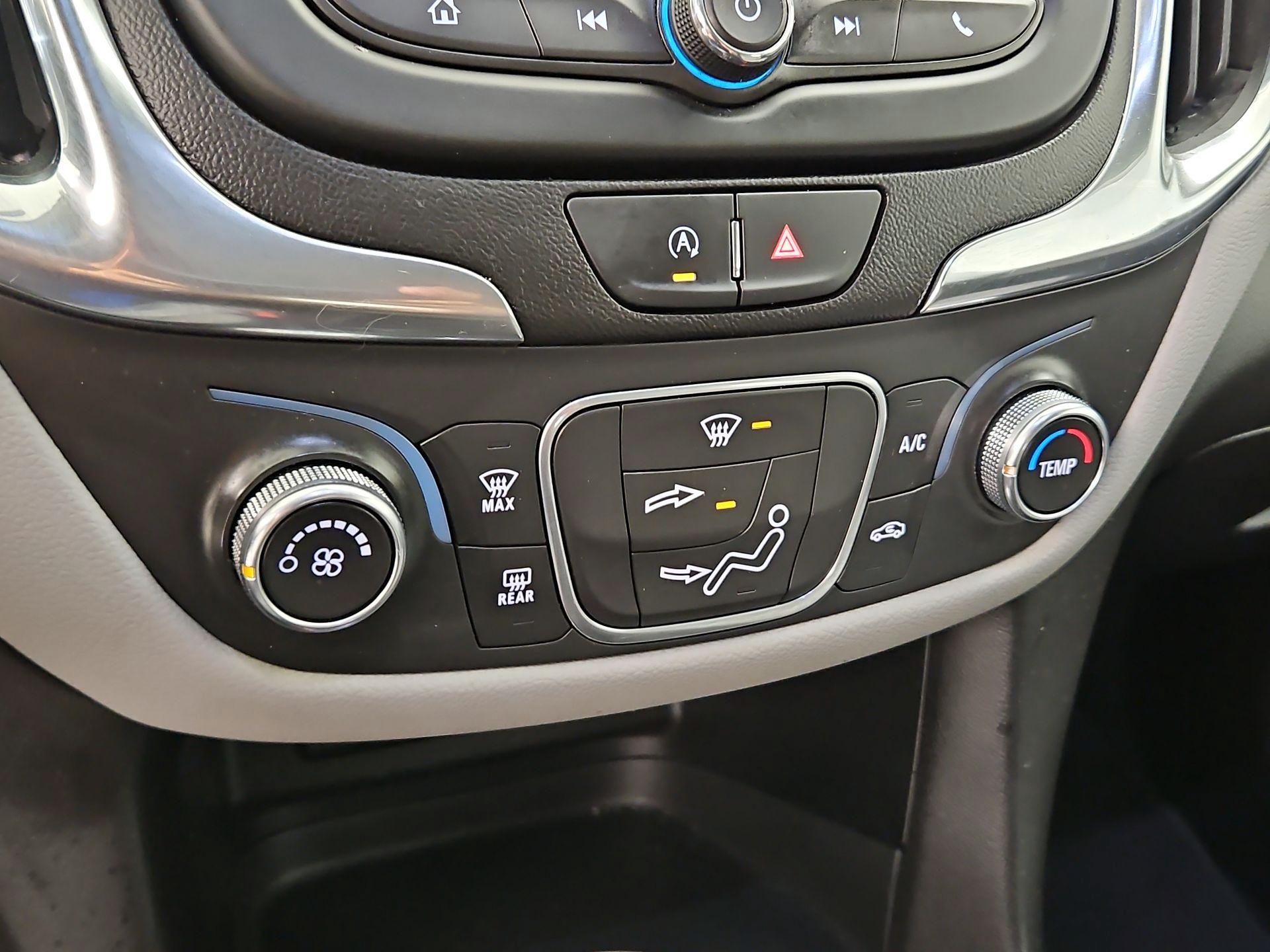 Thumbnail: 2022 Chevrolet Equinox - 16
