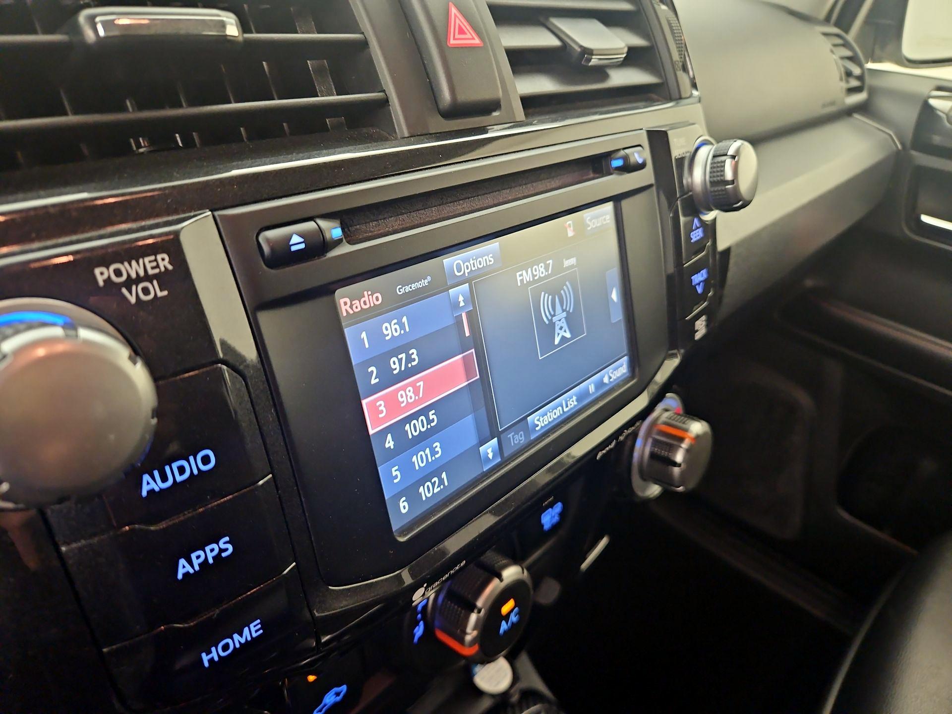 Thumbnail: 2018 Toyota 4Runner - 16