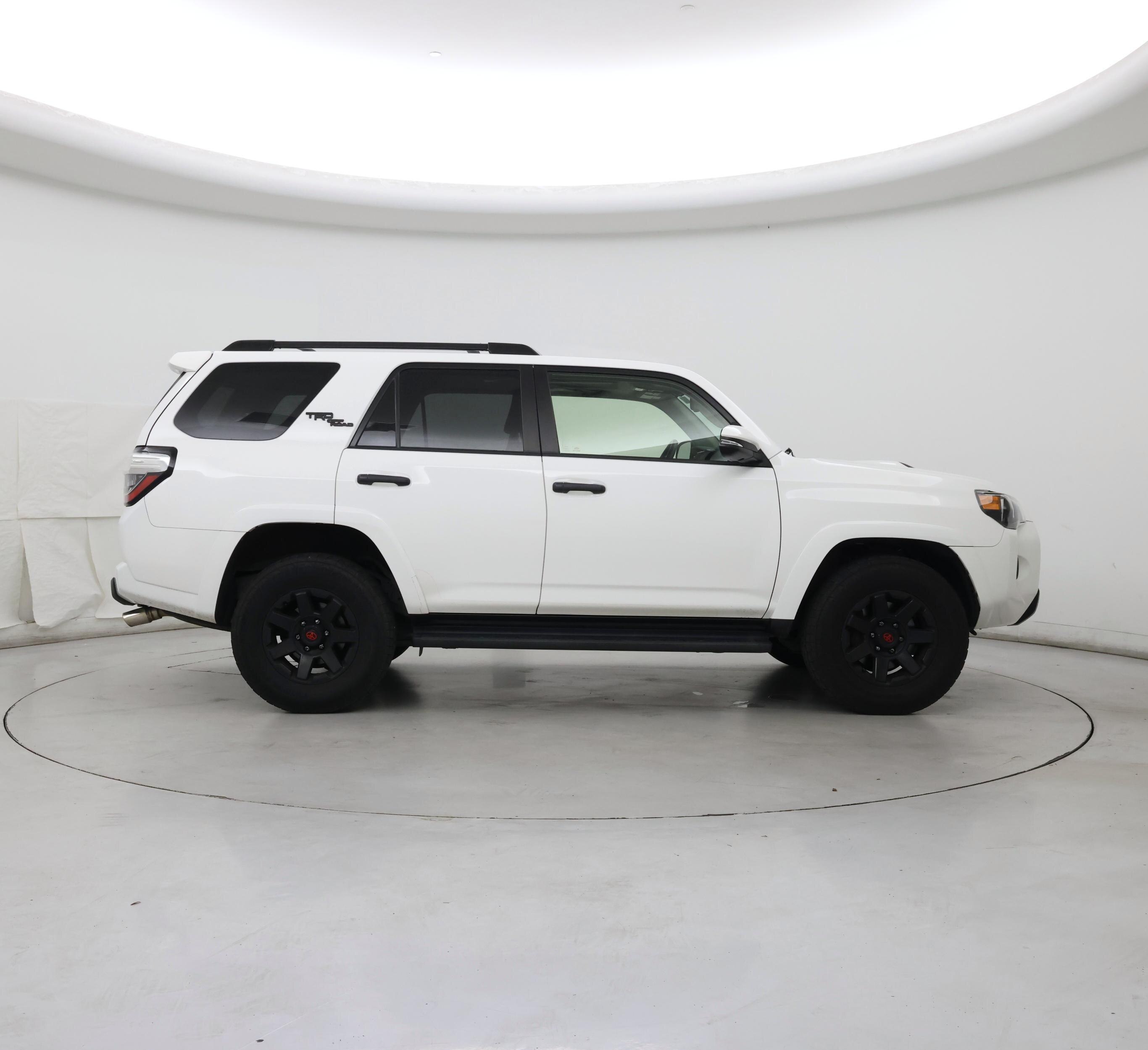 Thumbnail: 2018 Toyota 4Runner - 7