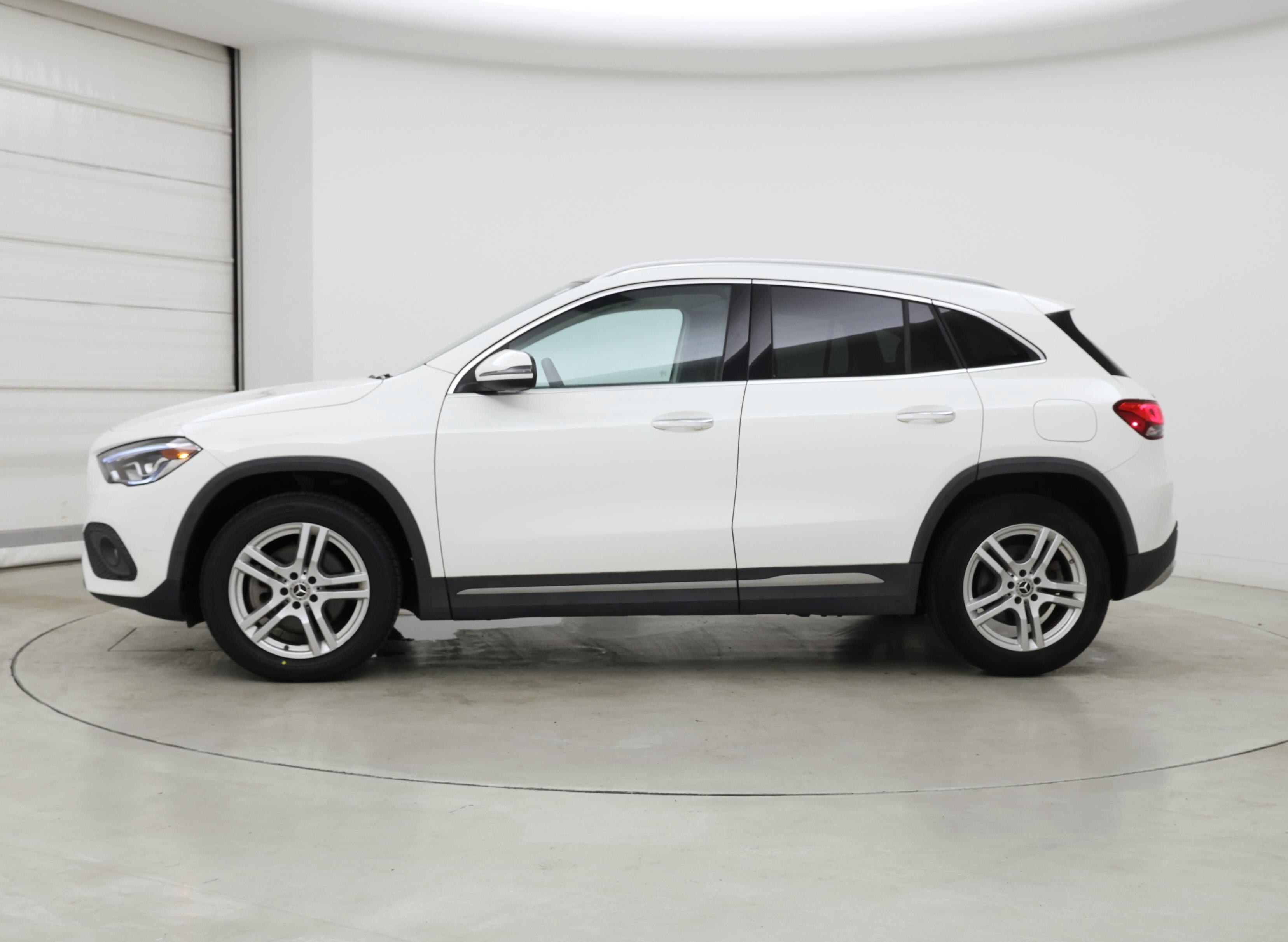 Thumbnail: 2021 Mercedes-Benz GLA - 3