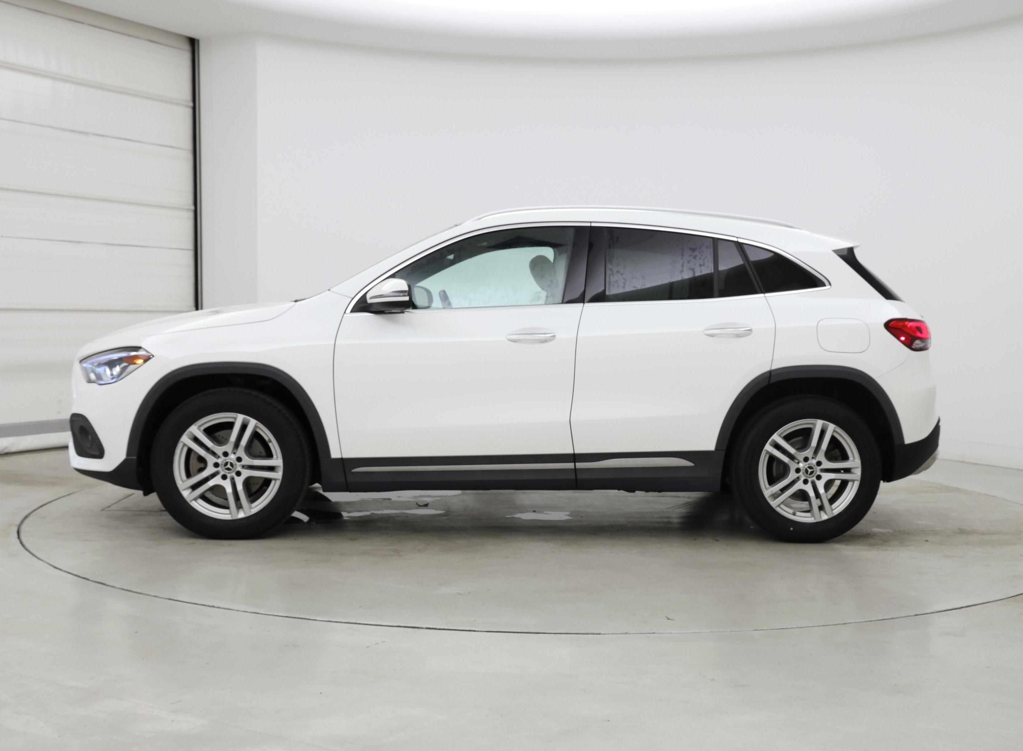 Thumbnail: 2021 Mercedes-Benz GLA - 3
