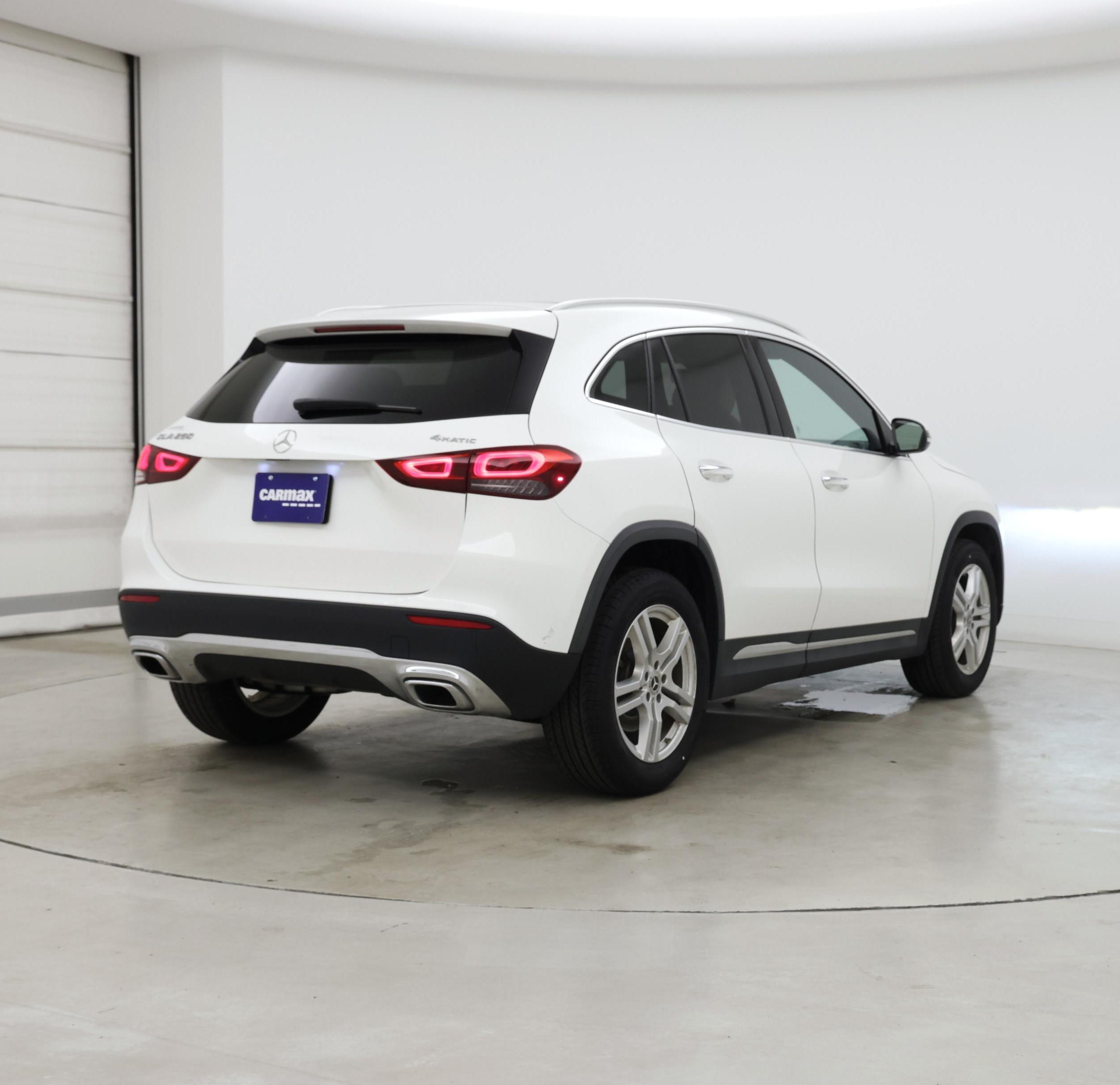 Thumbnail: 2021 Mercedes-Benz GLA - 8