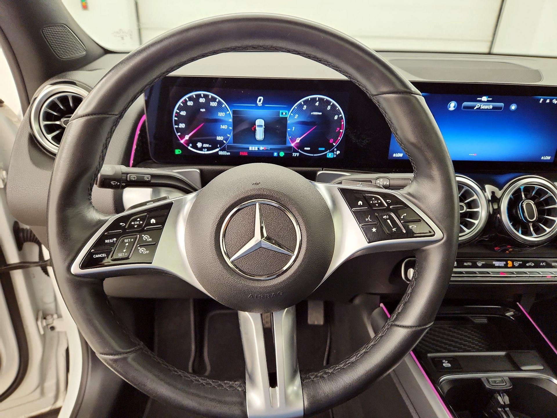 Thumbnail: 2024 Mercedes-Benz GLB - 10