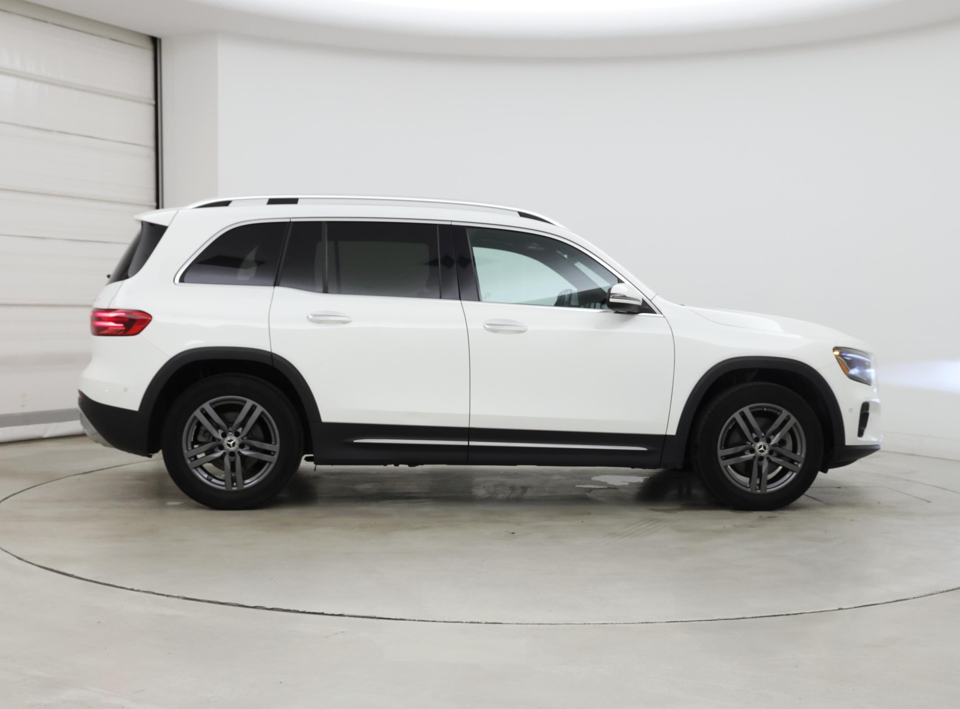 Thumbnail: 2024 Mercedes-Benz GLB - 7