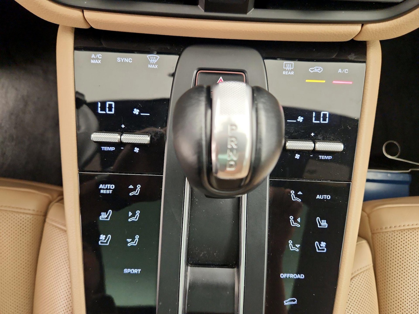2023 Porsche Macan Base - Photo 18