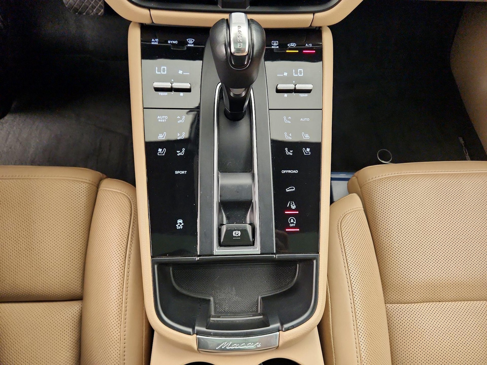 2023 Porsche Macan Base - Photo 19