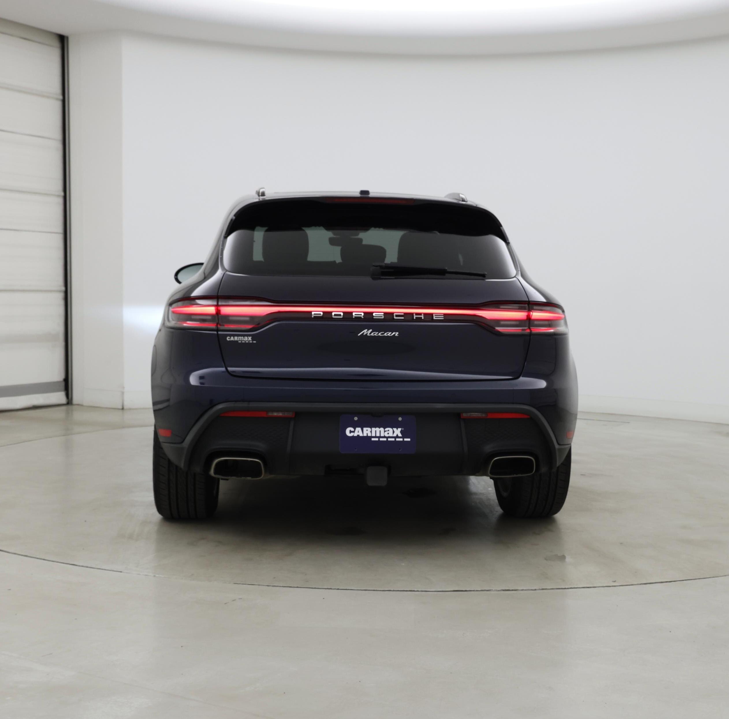 Thumbnail: 2023 Porsche Macan - 6
