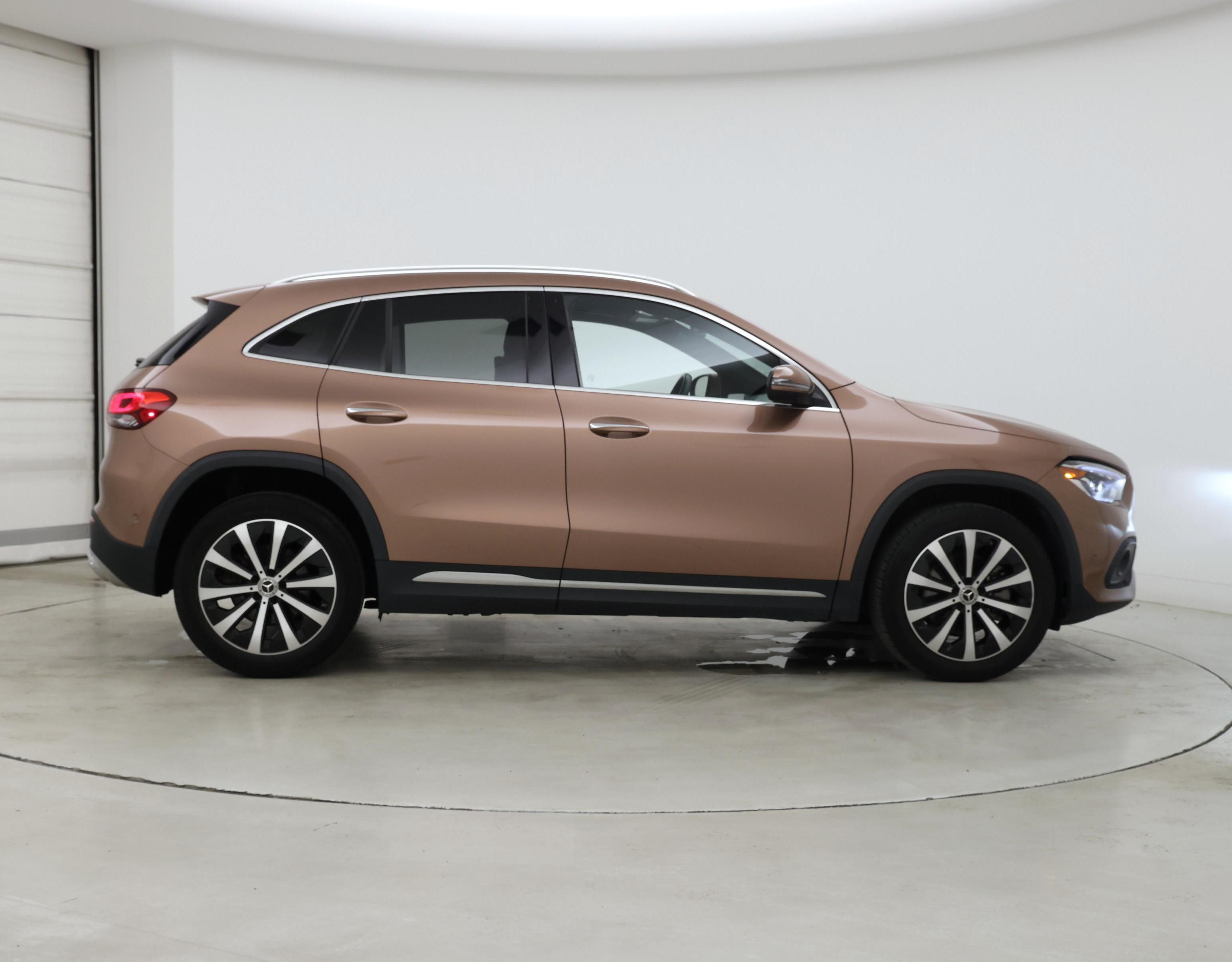 Thumbnail: 2022 Mercedes-Benz GLA - 7