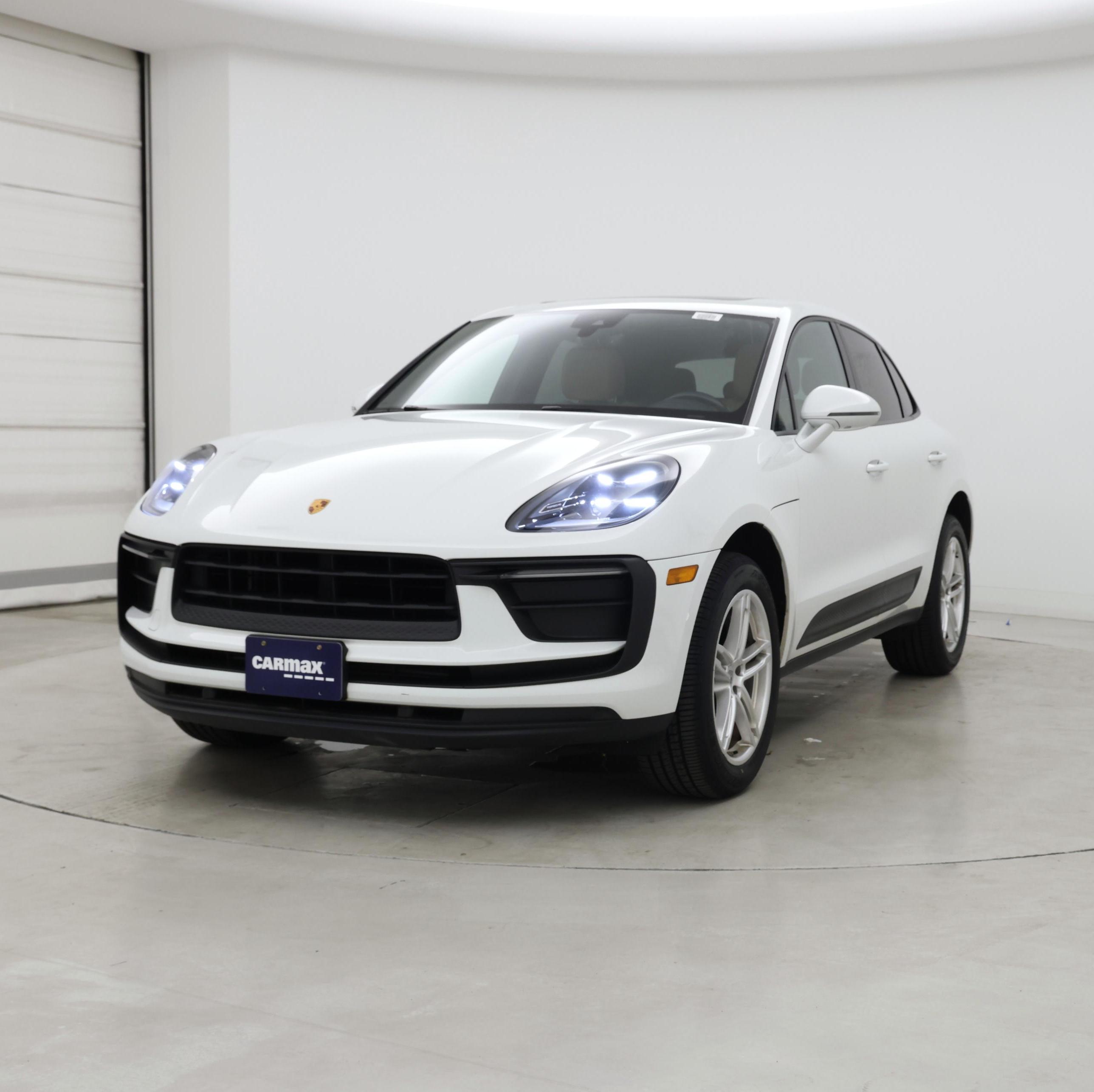 Thumbnail: 2022 Porsche Macan - 4