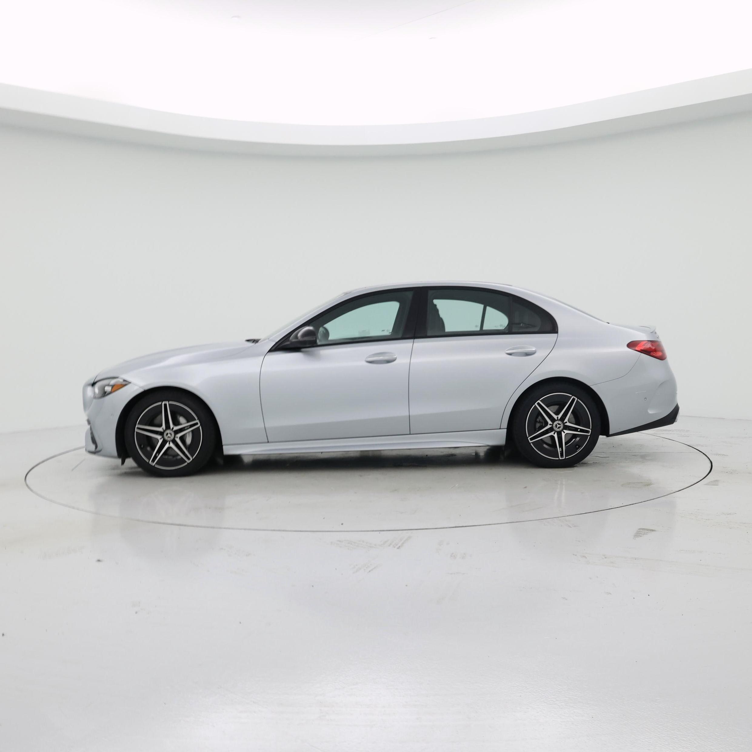 Thumbnail: 2023 Mercedes-Benz C-Class - 3