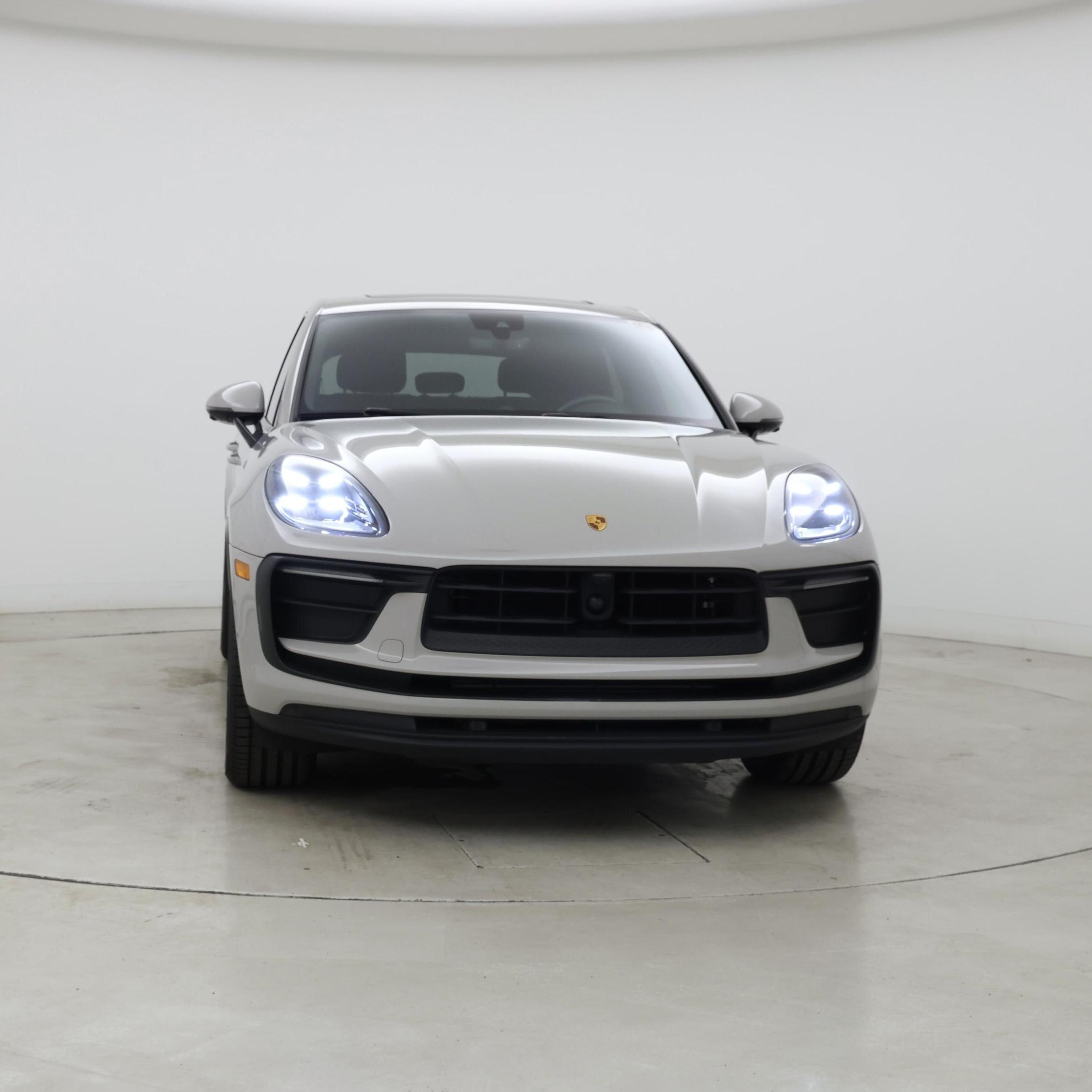 Thumbnail: 2023 Porsche Macan - 5