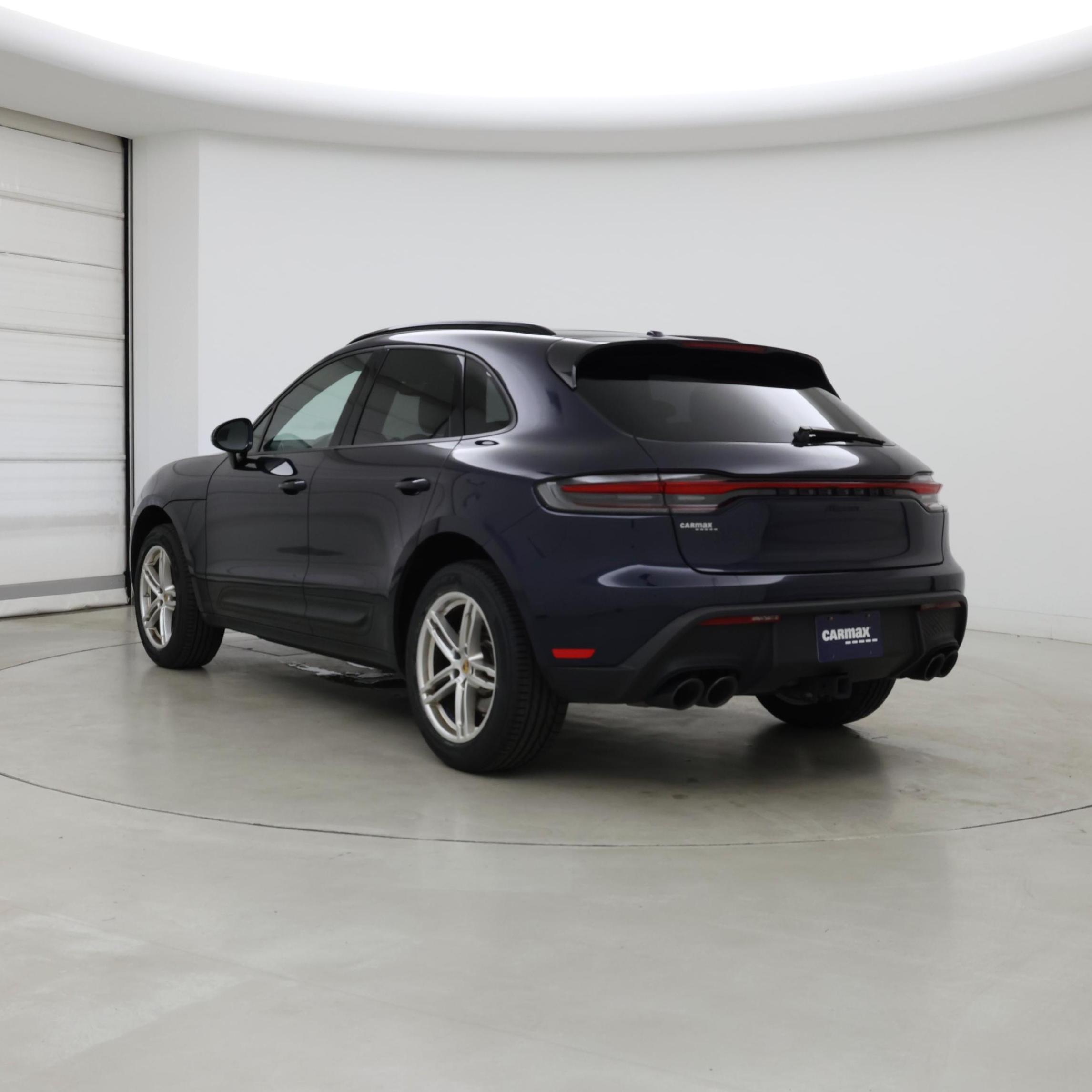 Thumbnail: 2023 Porsche Macan - 2