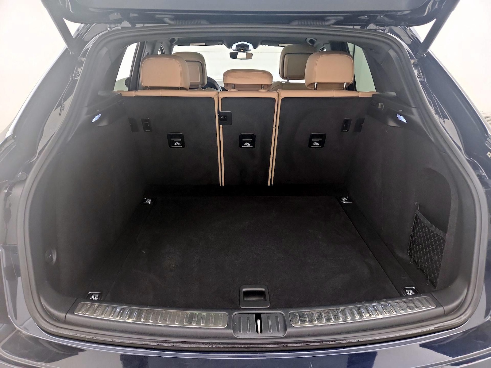 2023 Porsche Macan T - Photo 23