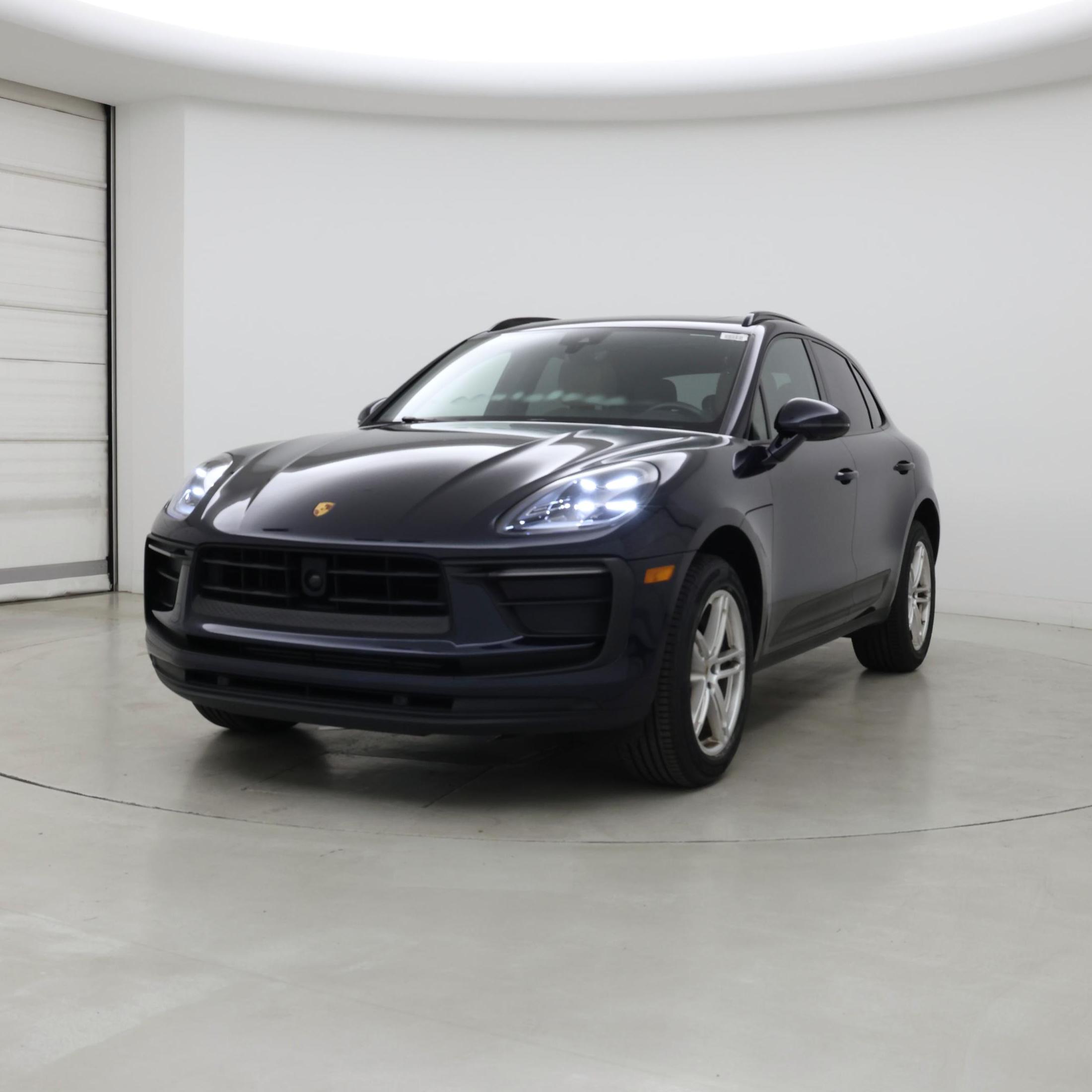 Thumbnail: 2023 Porsche Macan - 4