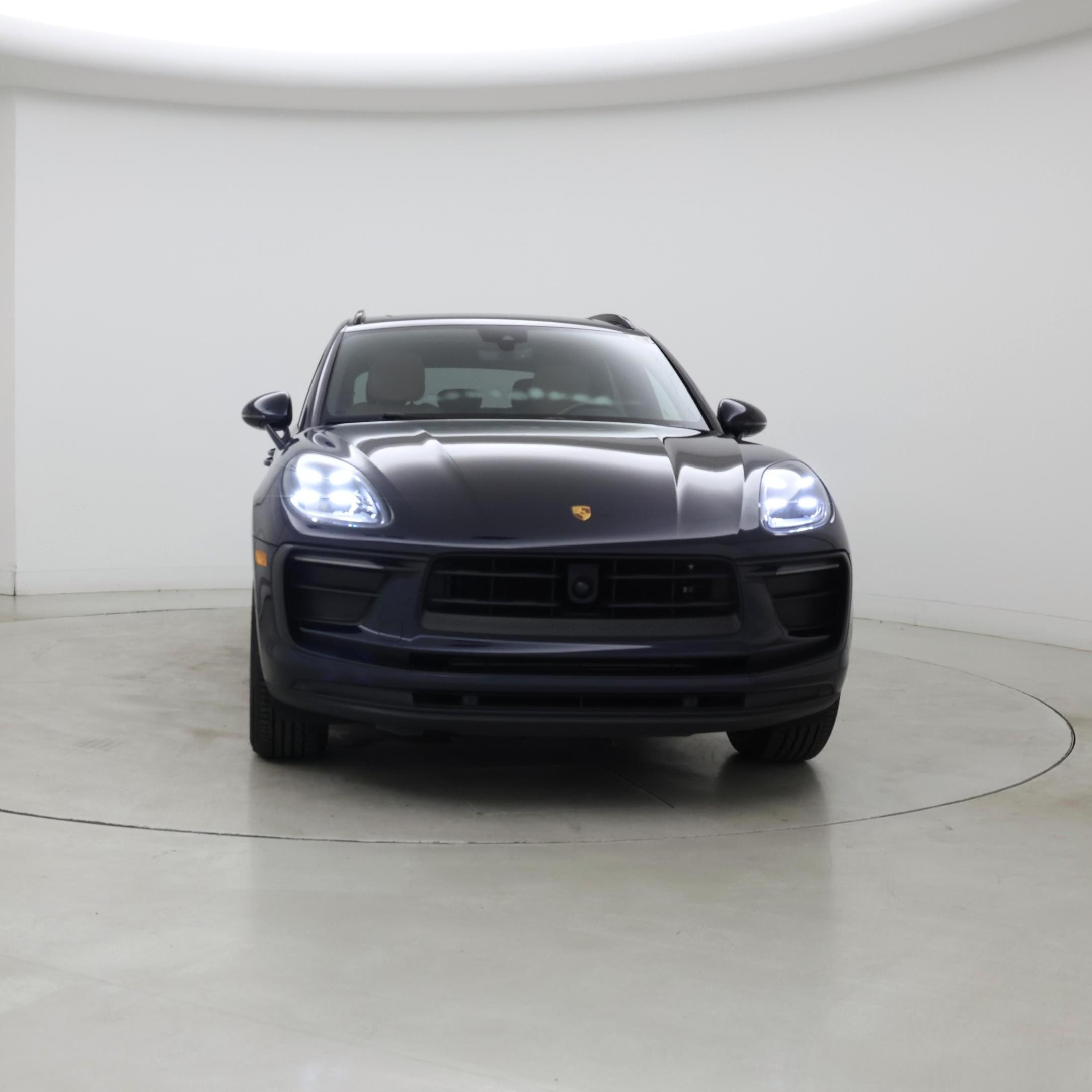 Thumbnail: 2023 Porsche Macan - 5