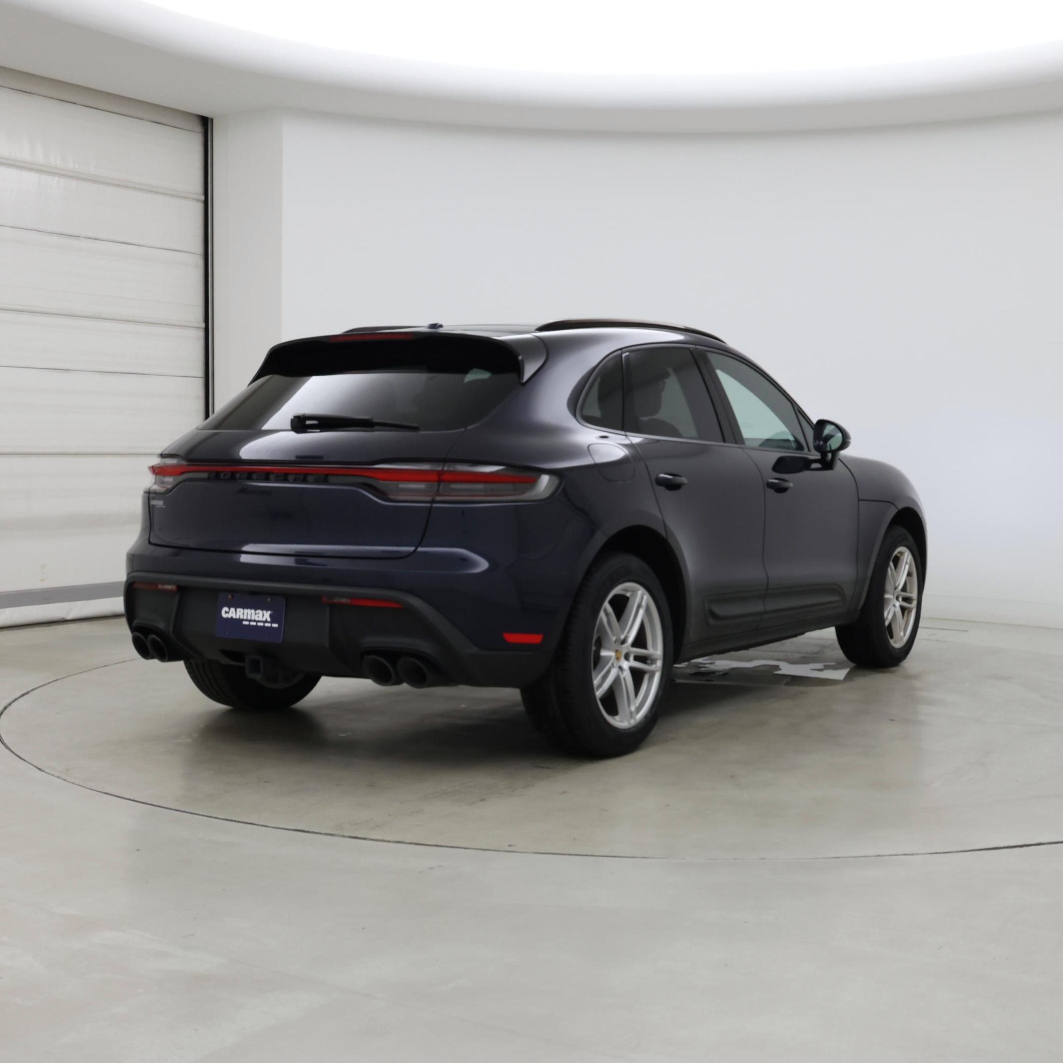 Thumbnail: 2023 Porsche Macan - 8