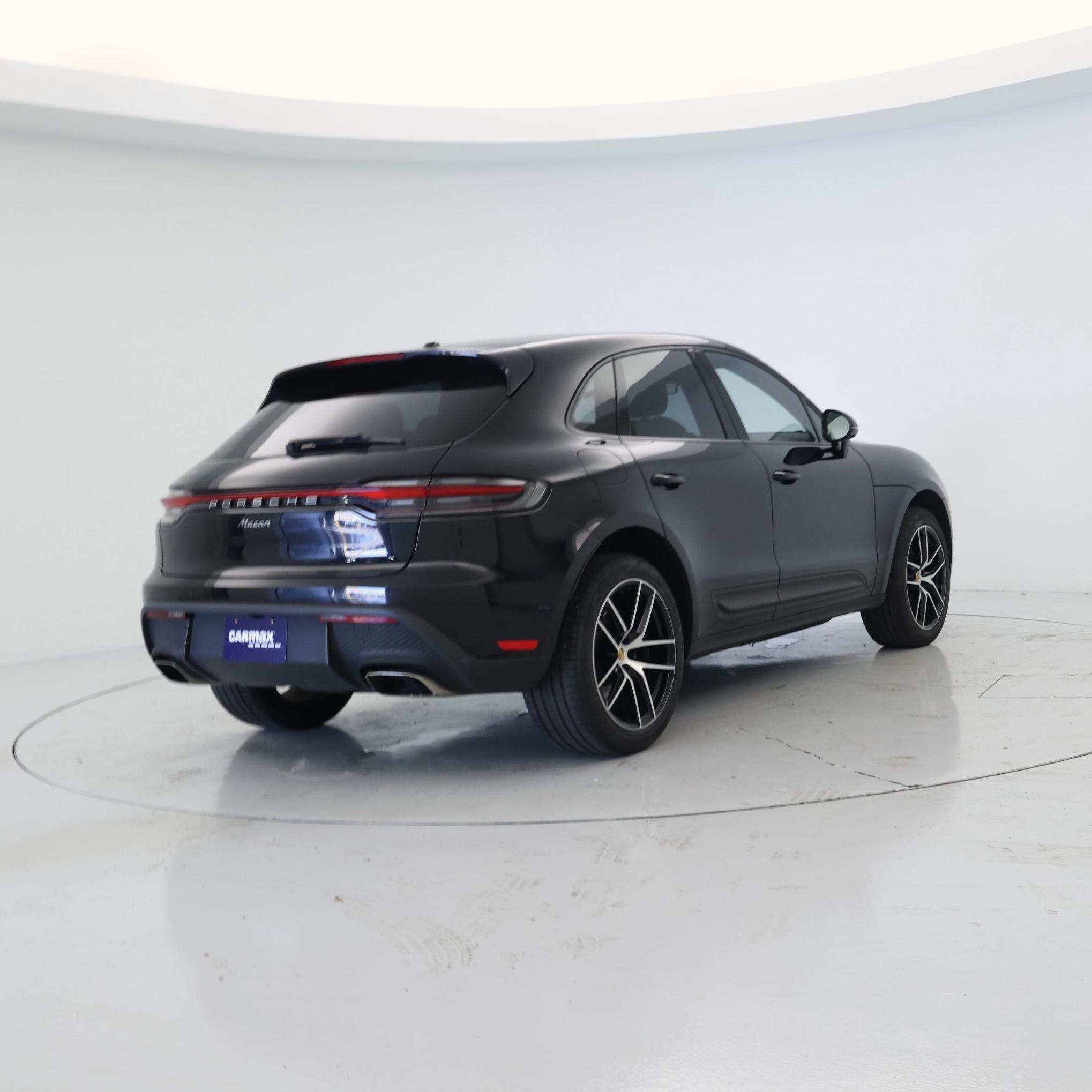 Thumbnail: 2022 Porsche Macan - 8